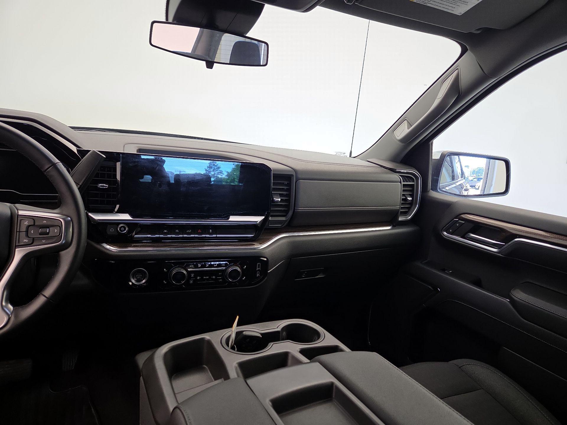 Thumbnail: 2023 Chevrolet Silverado 1500 - 9