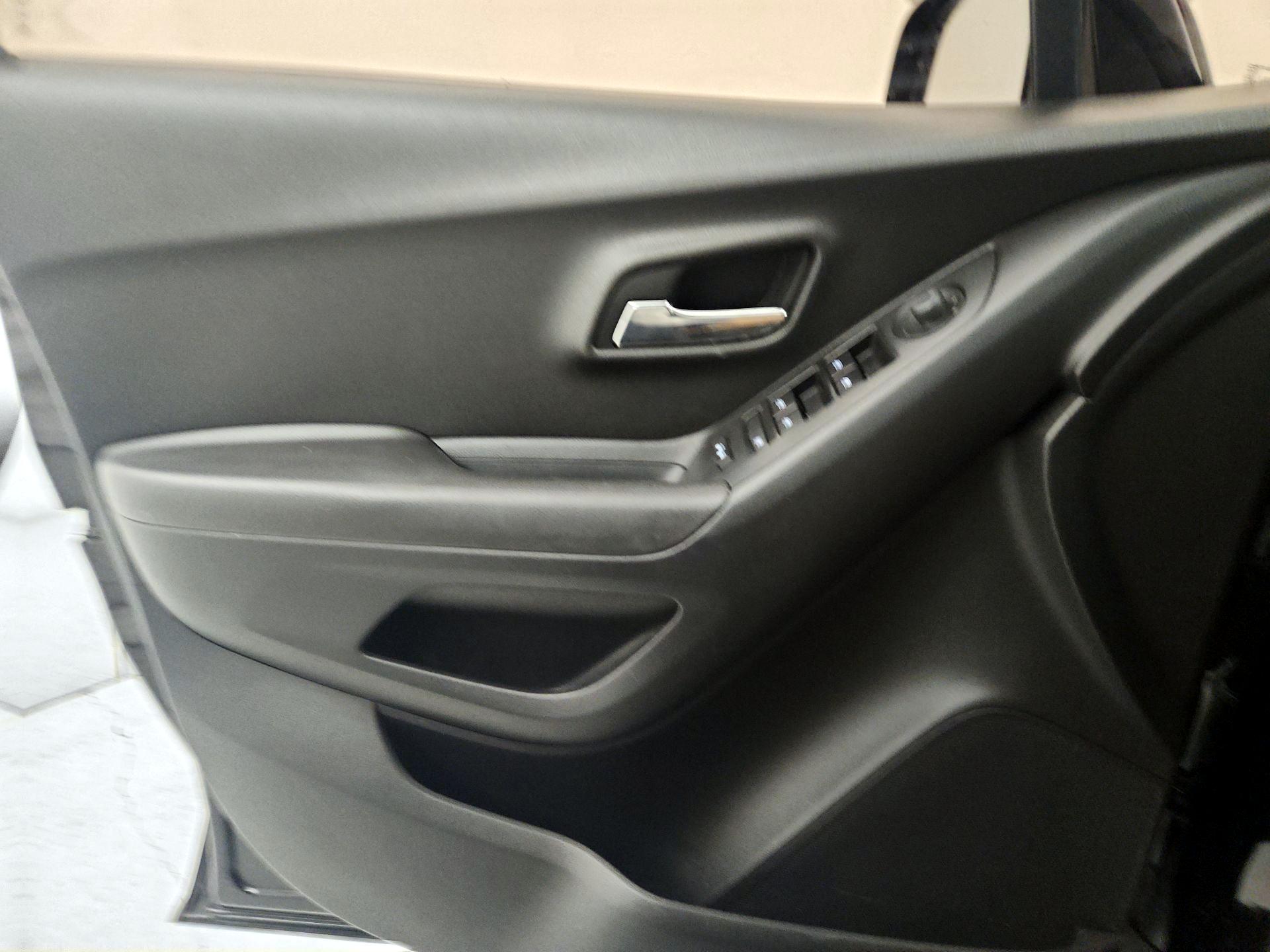 Thumbnail: 2020 Chevrolet Trax - 12
