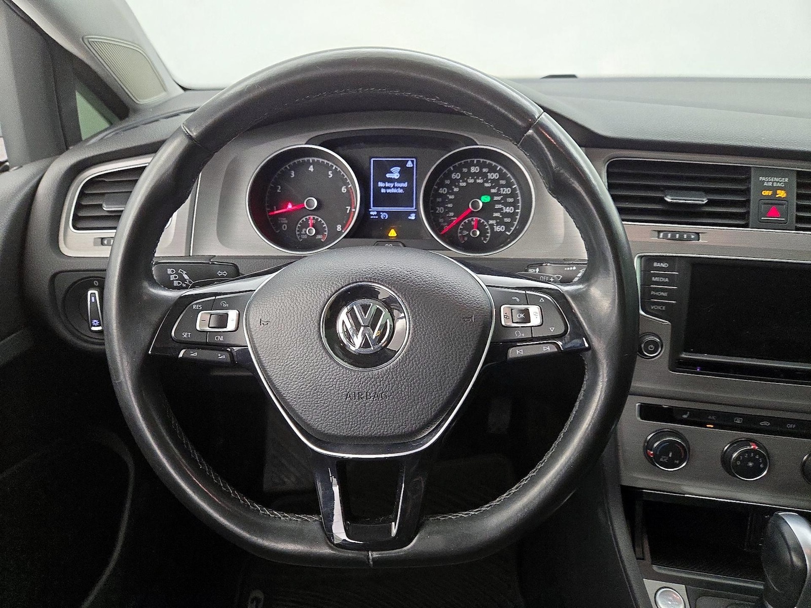 2017 Volkswagen Golf Wolfsburg Edition - Photo 11