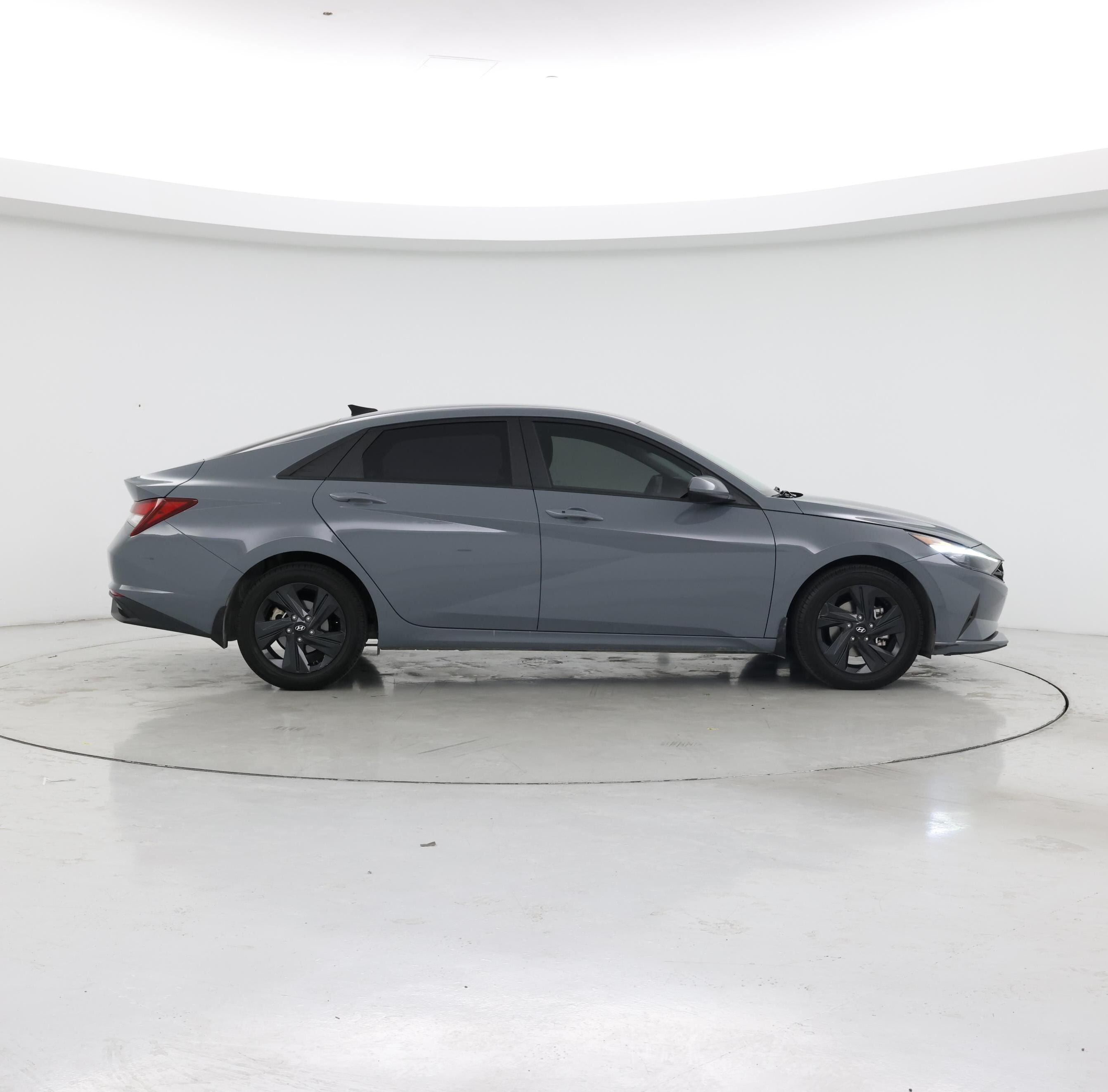Thumbnail: 2022 Hyundai Elantra - 7