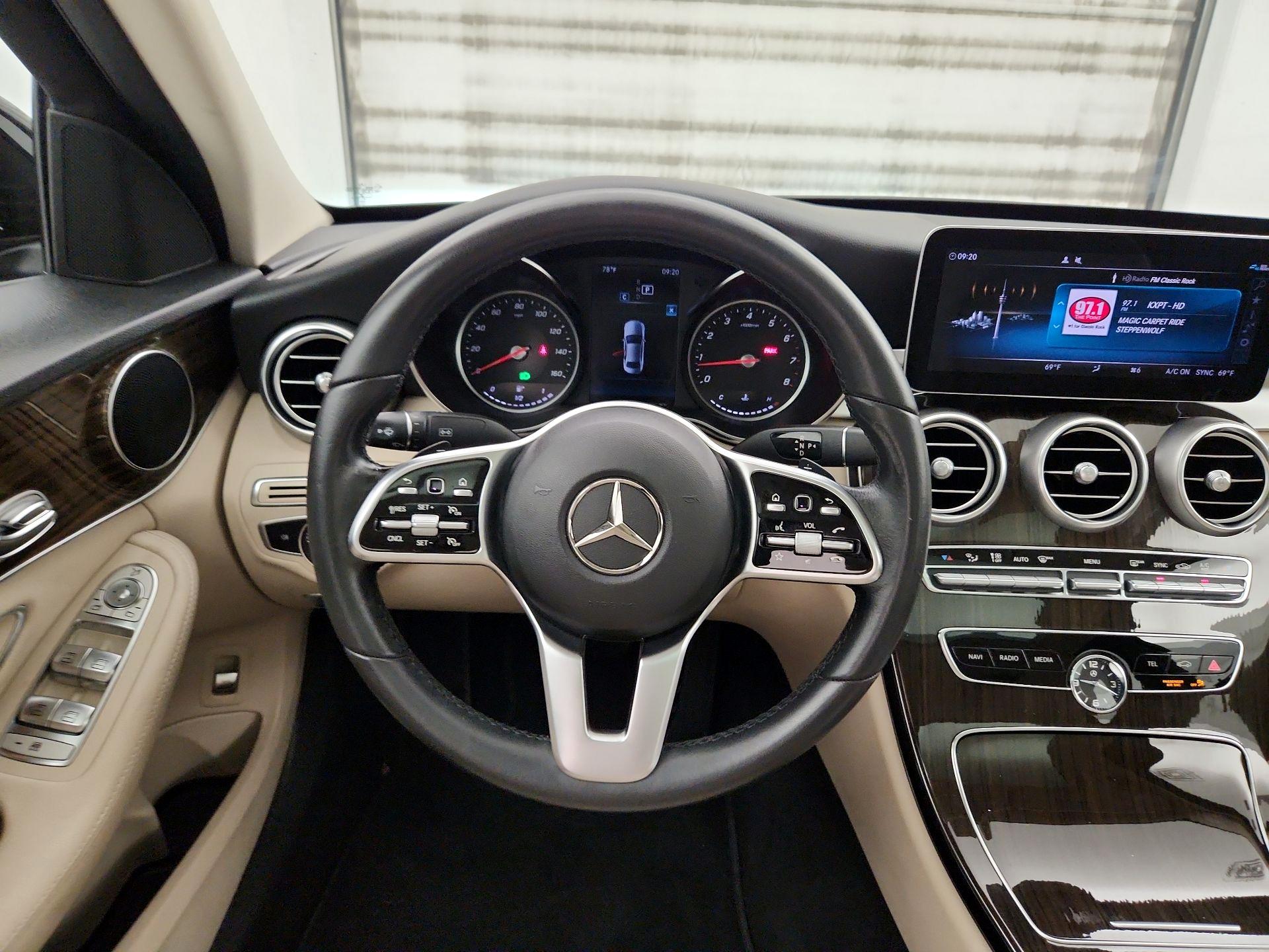 Thumbnail: 2020 Mercedes-Benz C-Class - 10