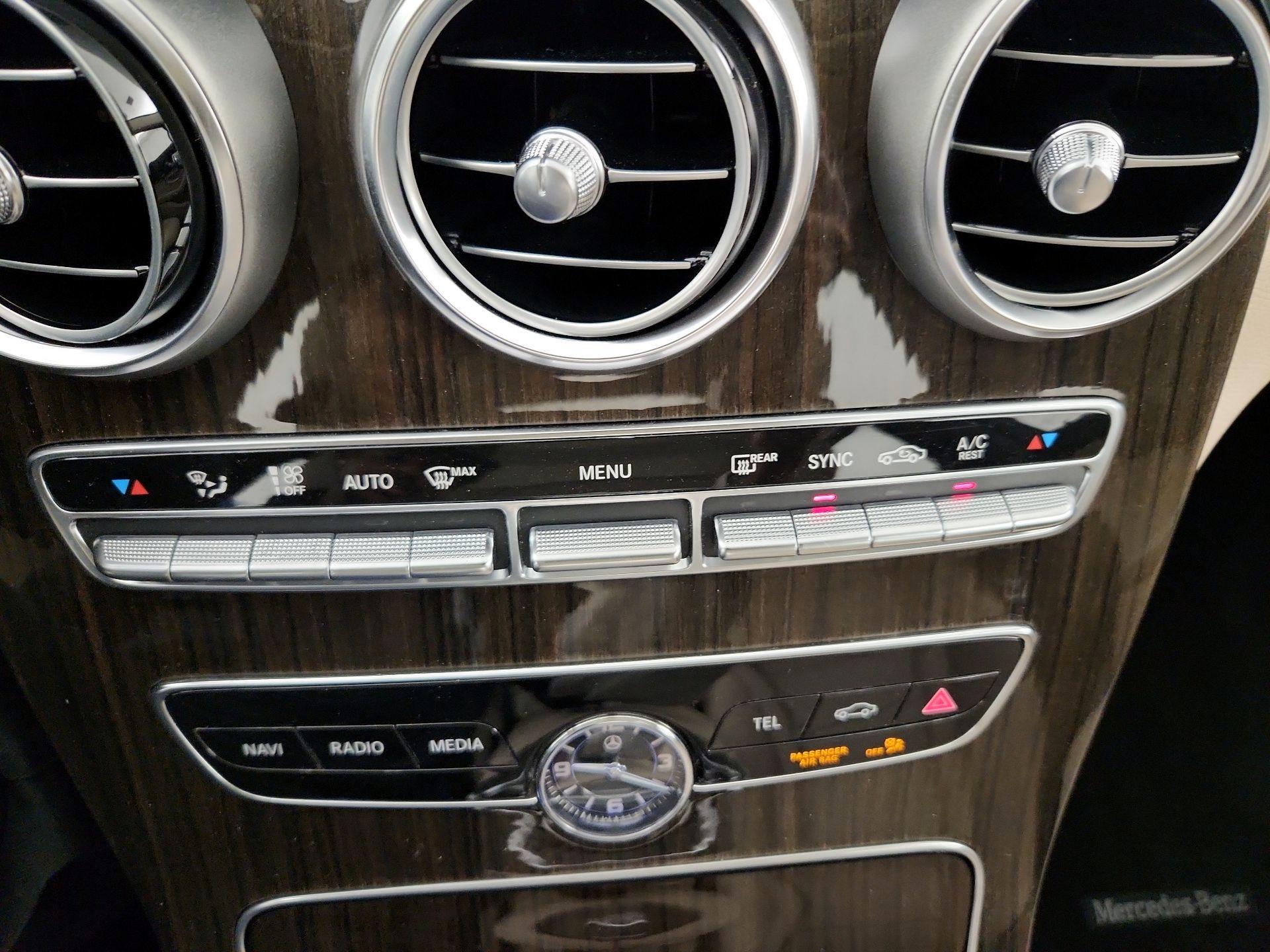 Thumbnail: 2020 Mercedes-Benz C-Class - 16