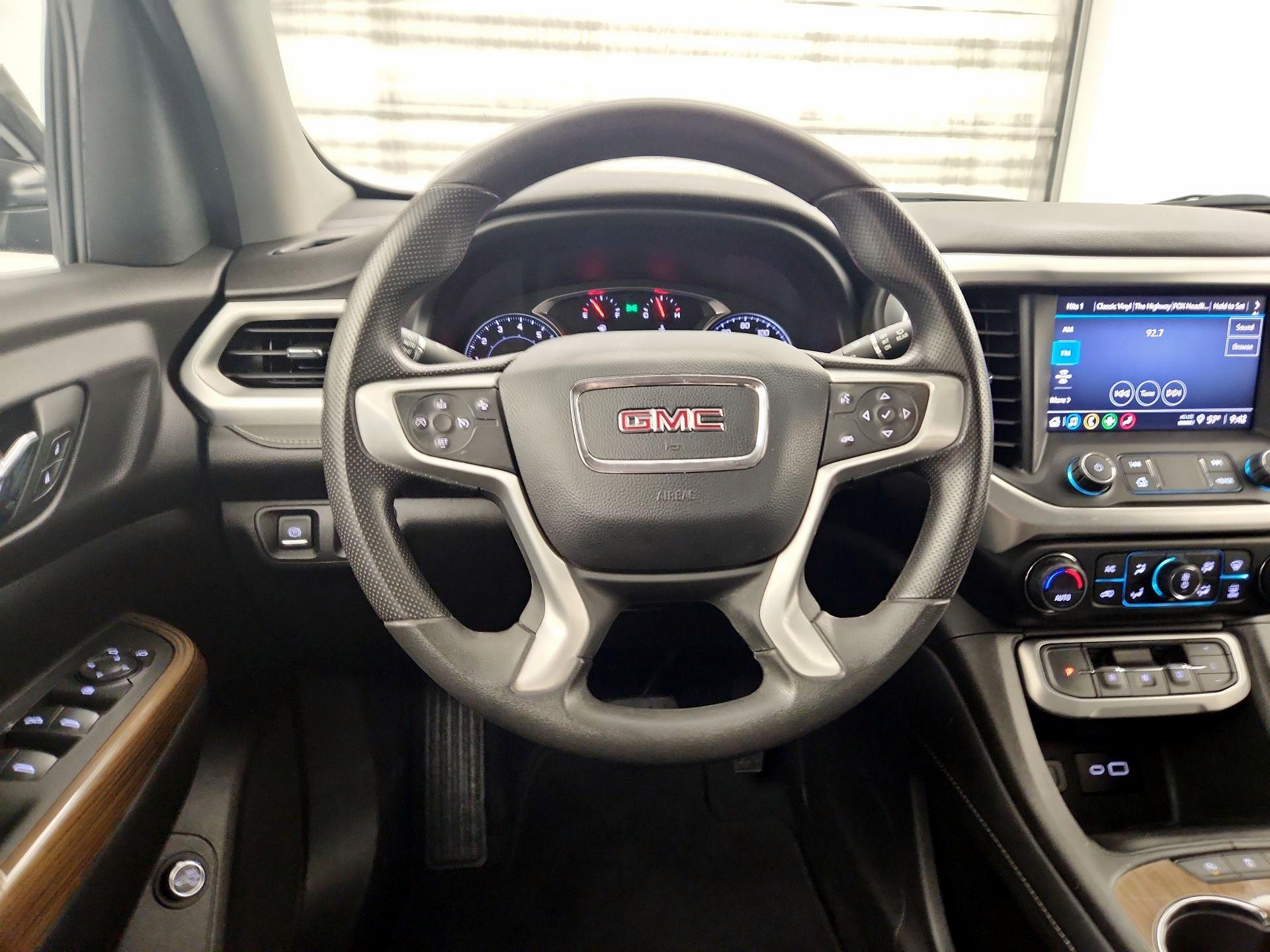 Thumbnail: 2023 GMC Acadia - 10