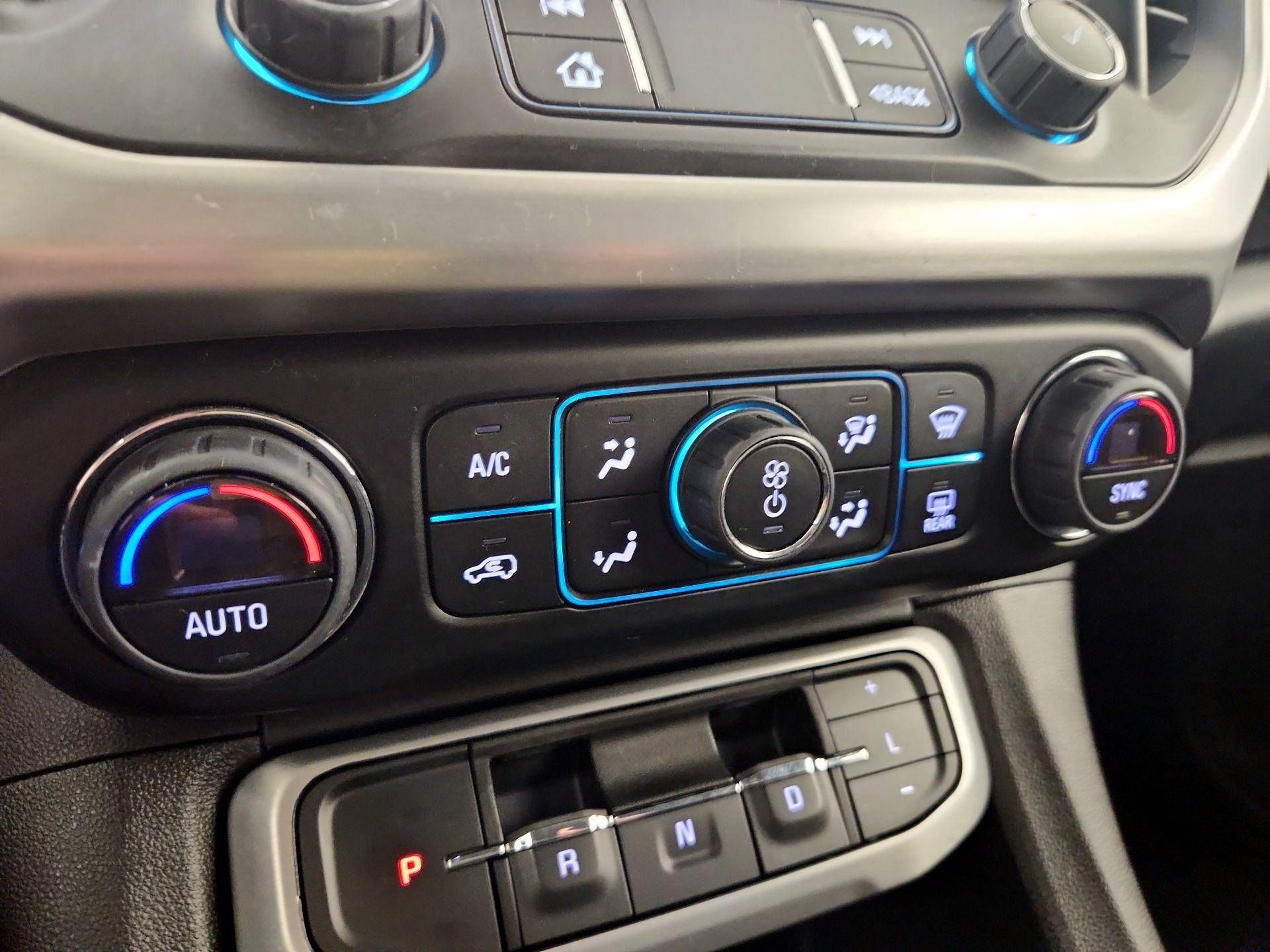 Thumbnail: 2023 GMC Acadia - 16