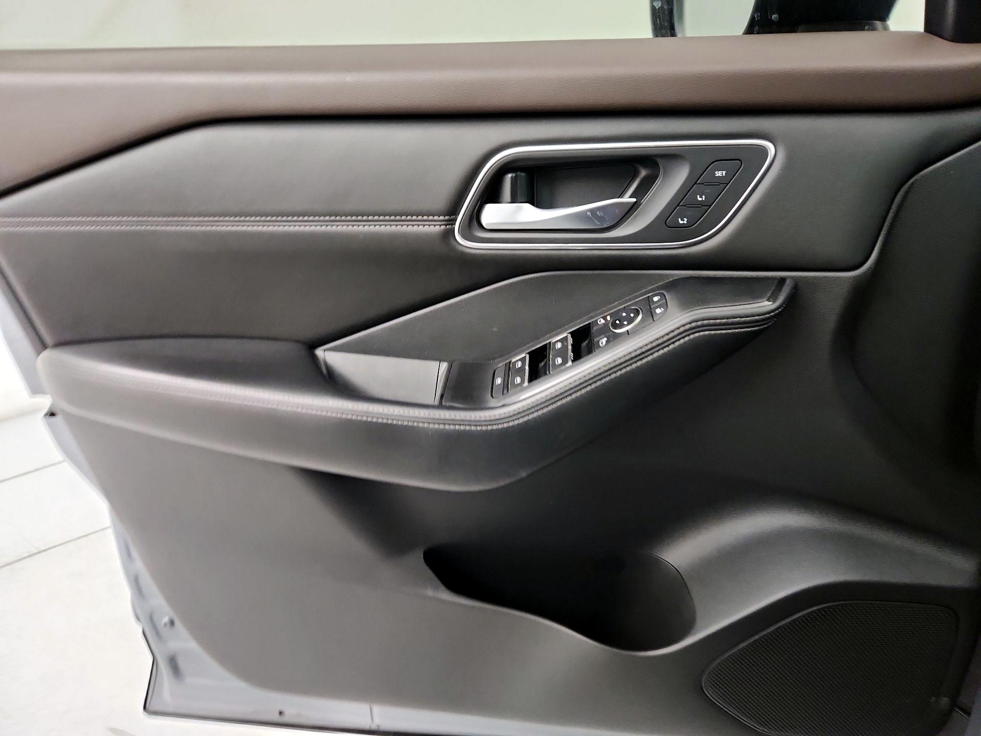Thumbnail: 2021 Nissan Rogue - 12