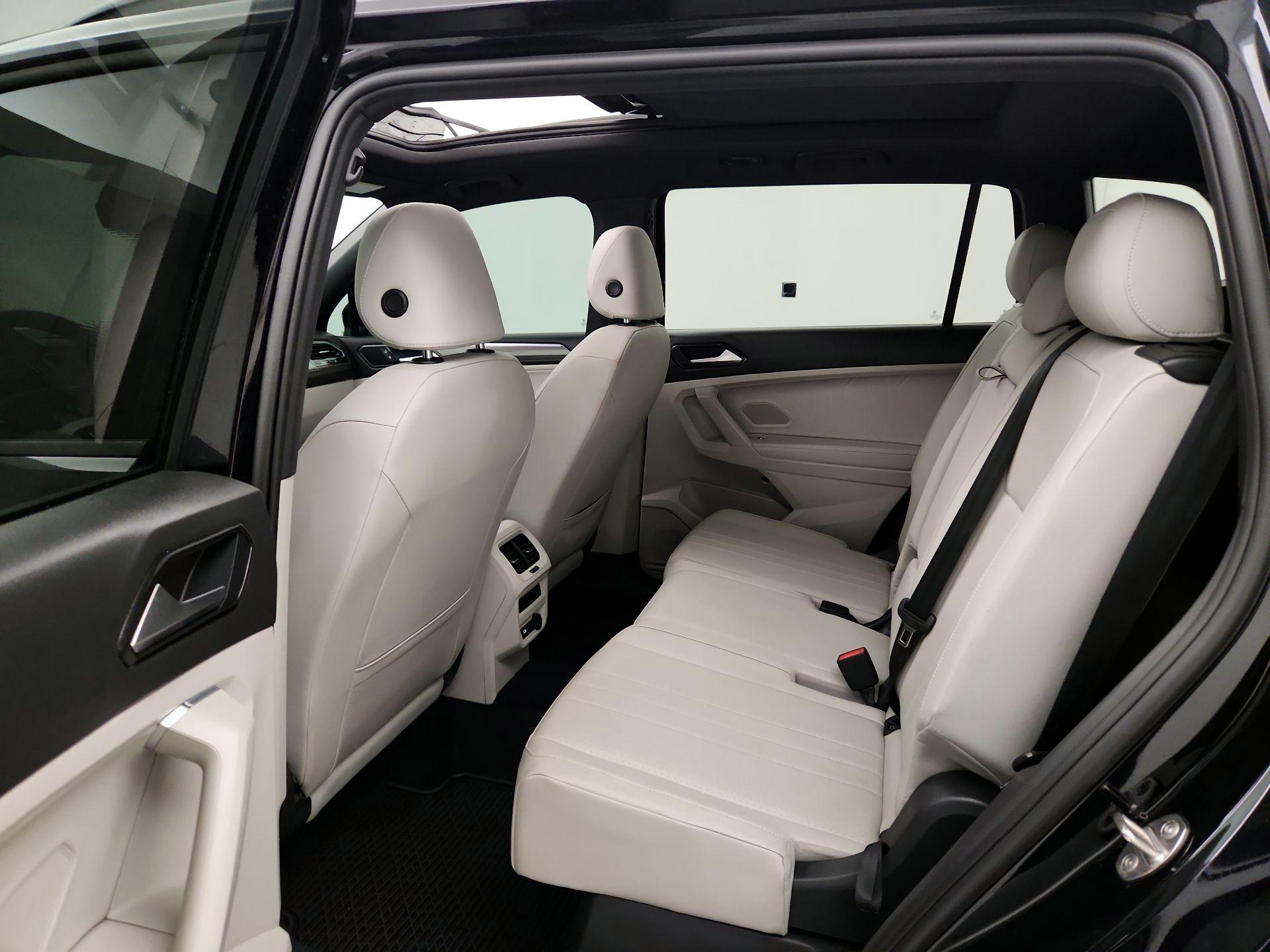 Thumbnail: 2023 Volkswagen Tiguan - 19