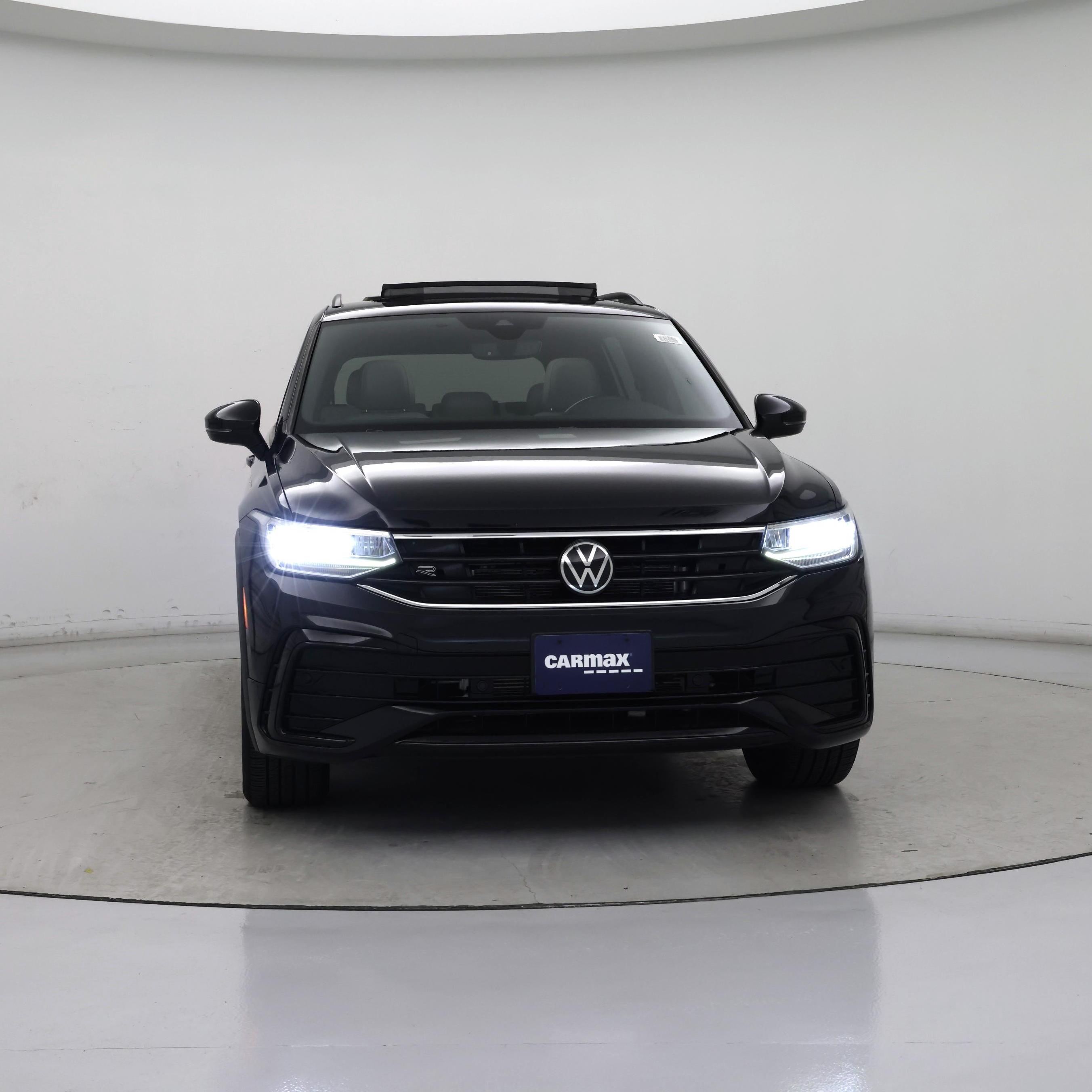 Thumbnail: 2023 Volkswagen Tiguan - 5