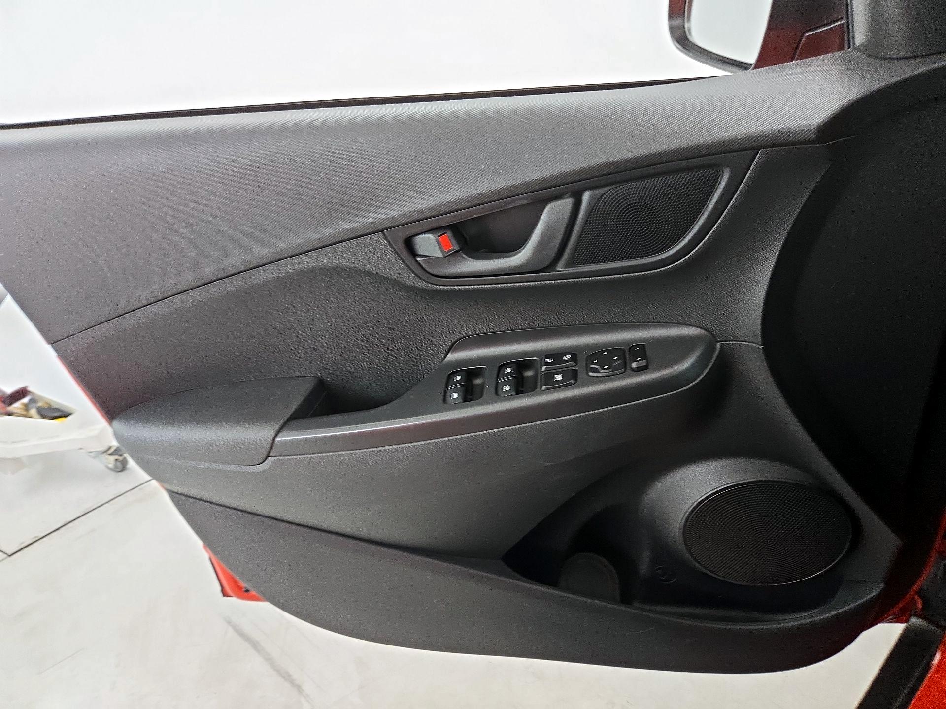 Thumbnail: 2019 Hyundai Kona - 12