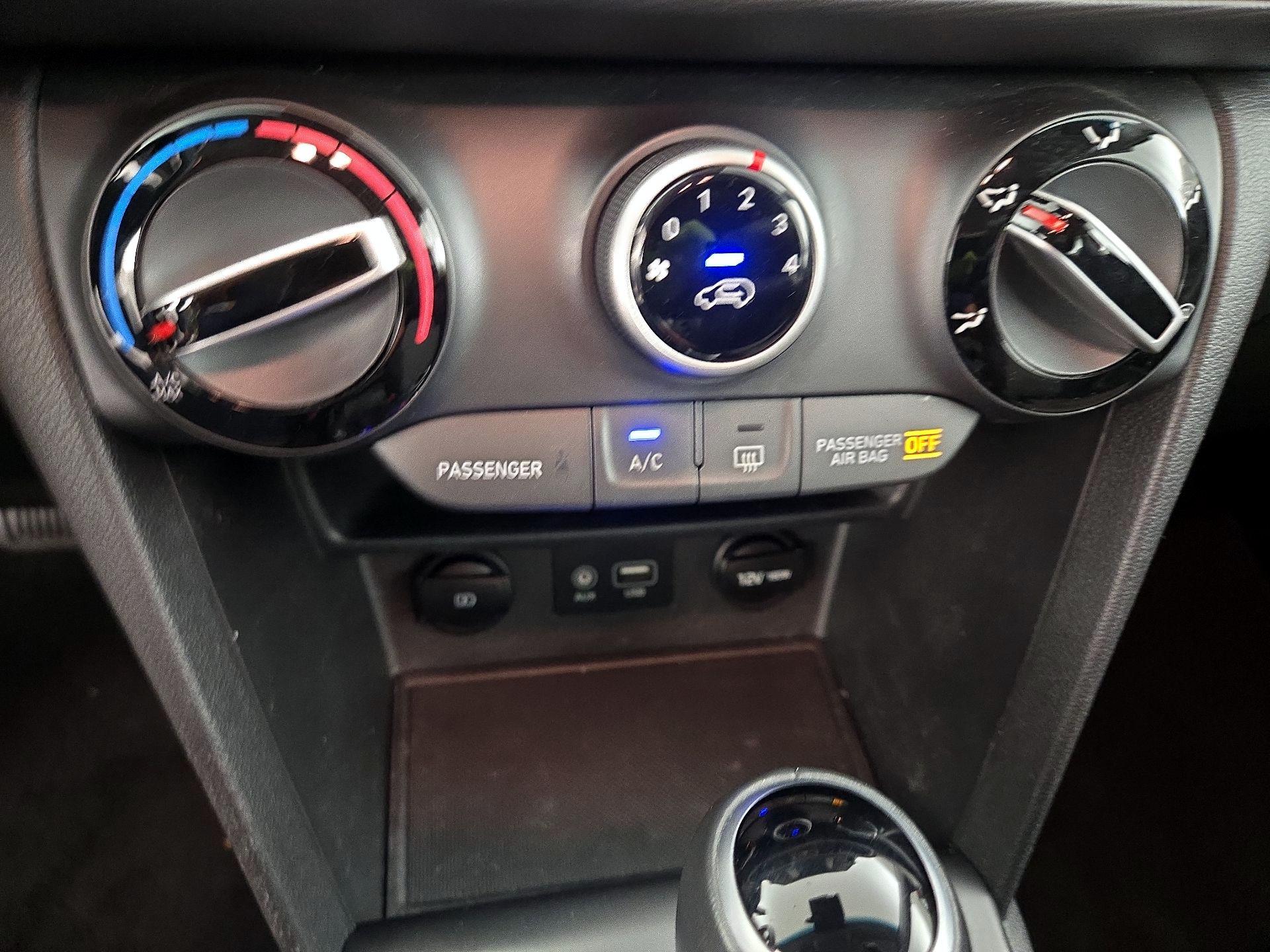 Thumbnail: 2019 Hyundai Kona - 16