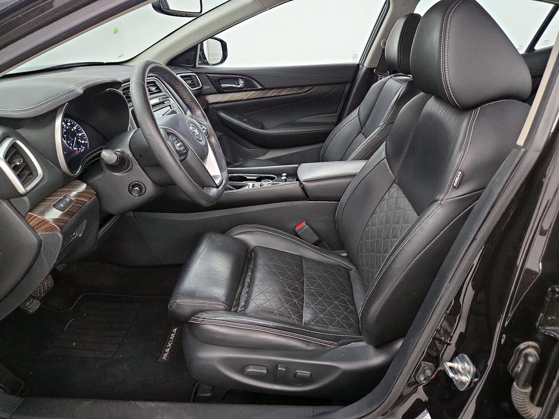 Thumbnail: 2016 Nissan Maxima - 11