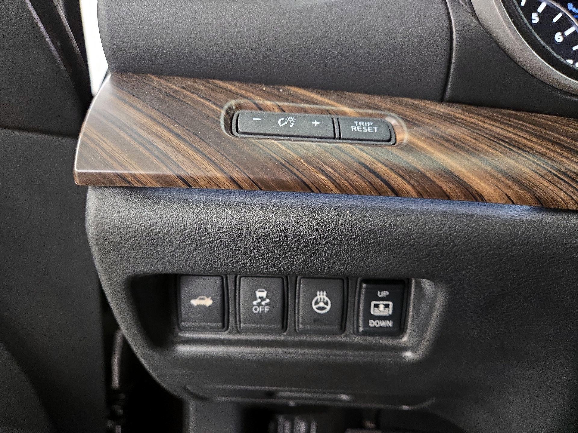 Thumbnail: 2016 Nissan Maxima - 13