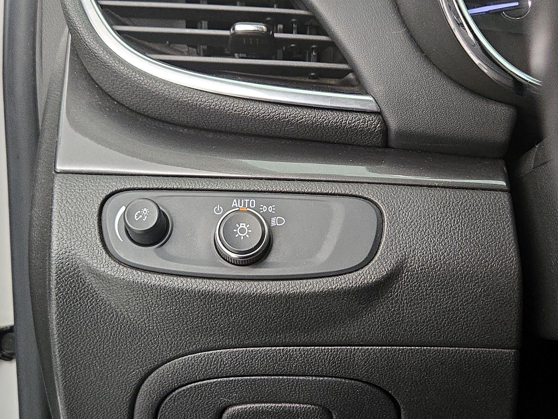 Thumbnail: 2018 Buick Encore - 13