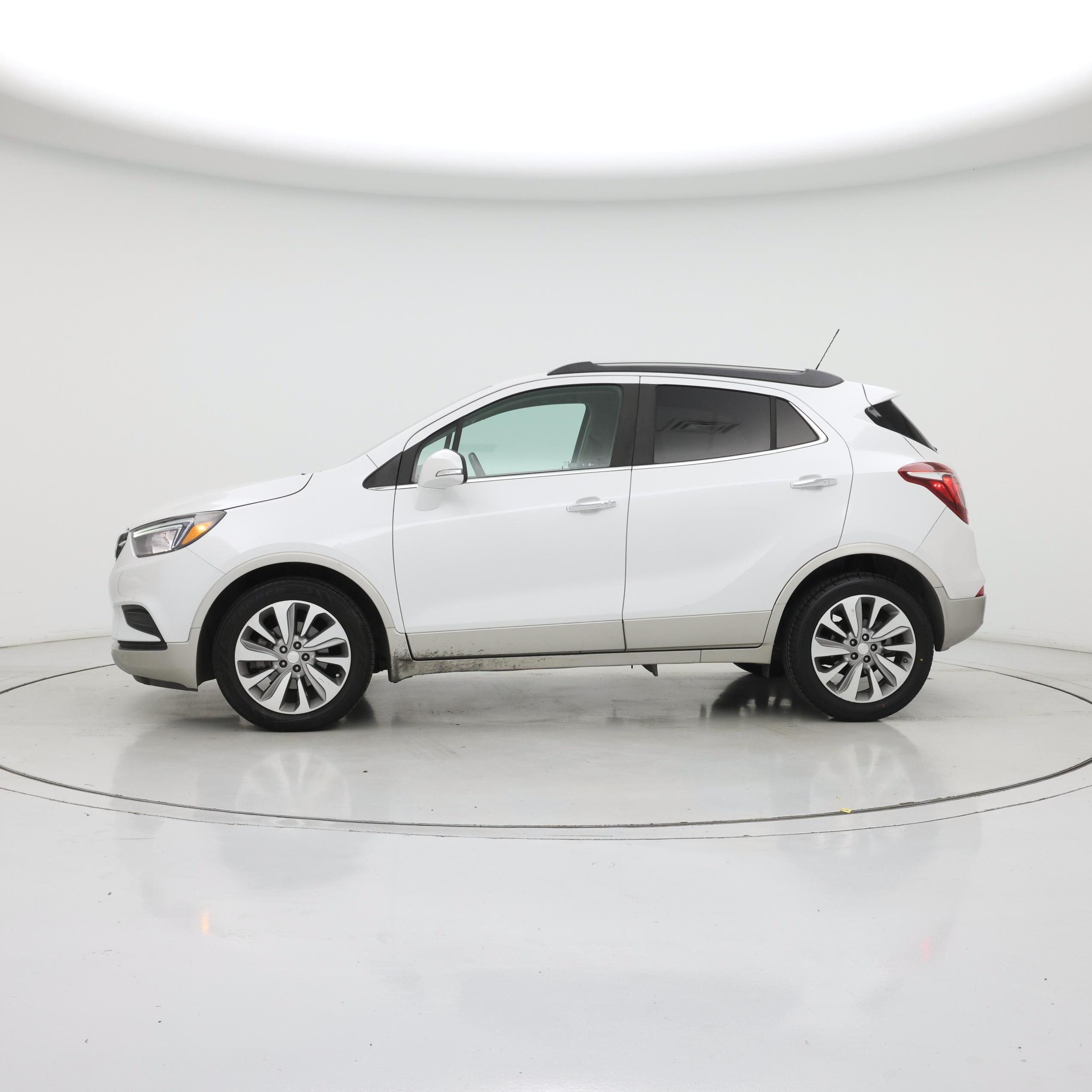 Thumbnail: 2018 Buick Encore - 3