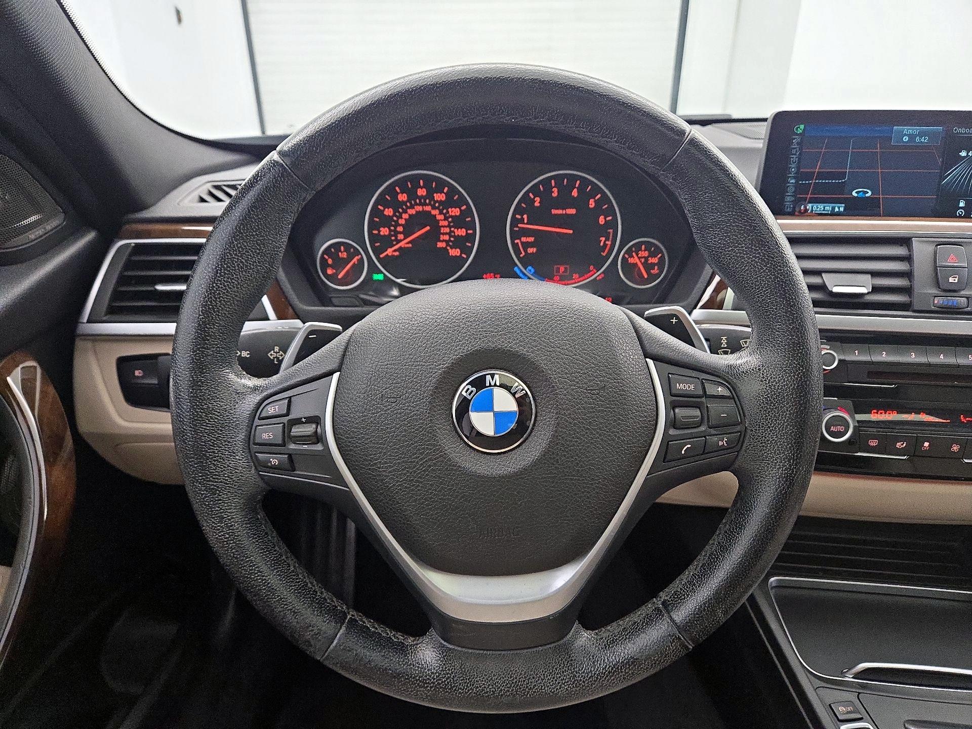 Thumbnail: 2016 BMW 3 Series - 10