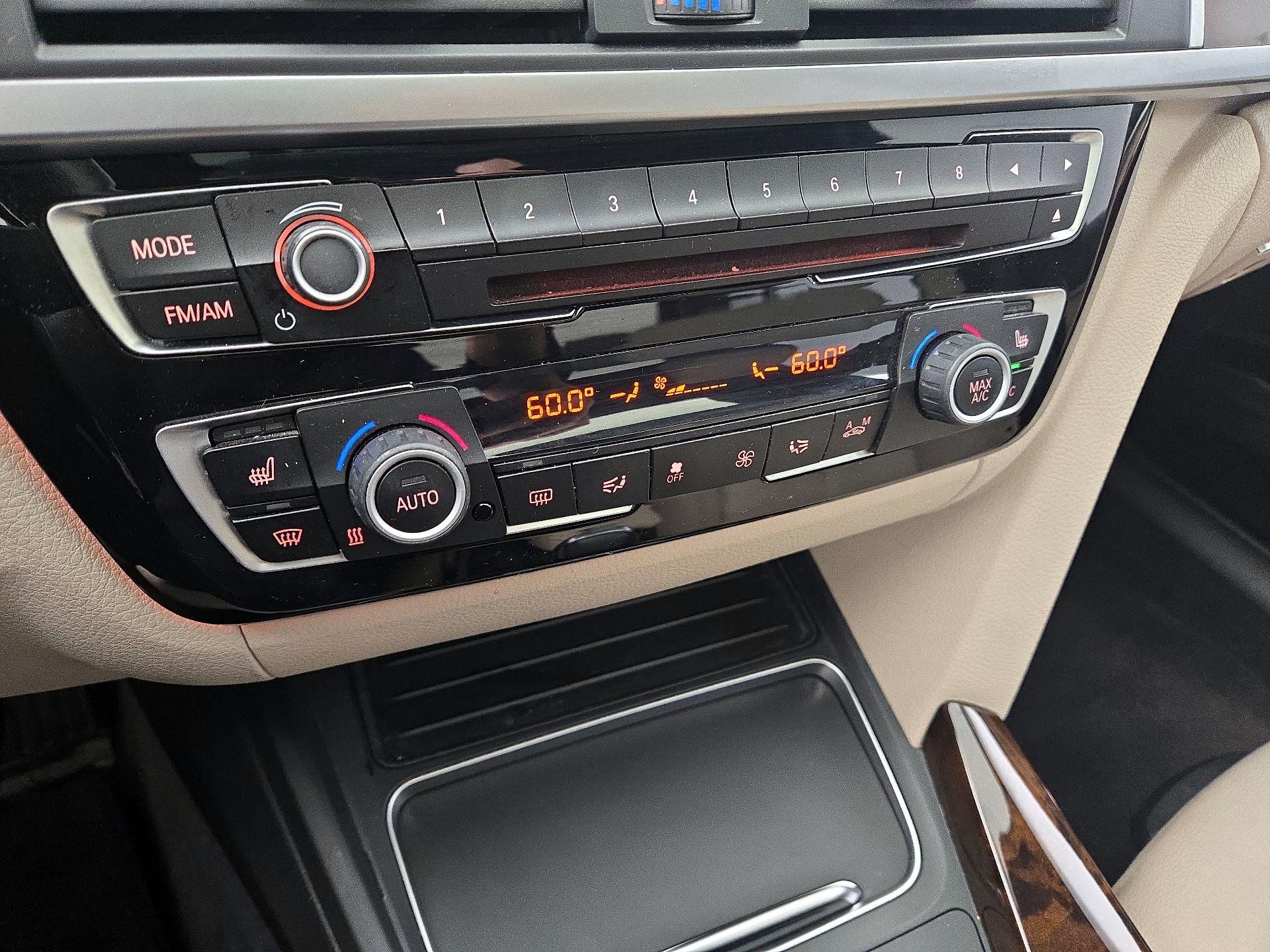 Thumbnail: 2016 BMW 3 Series - 17