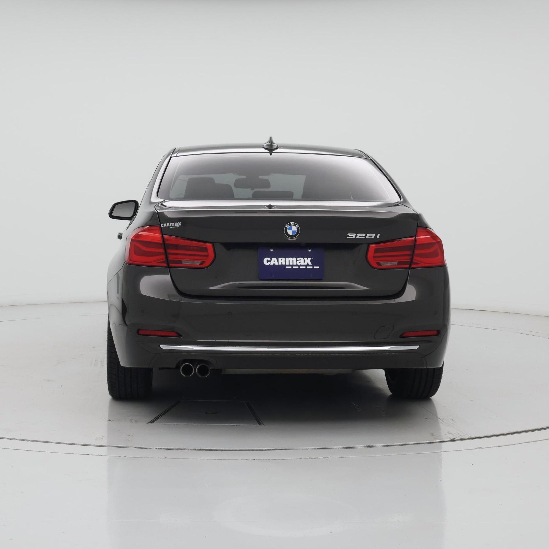 Thumbnail: 2016 BMW 3 Series - 6