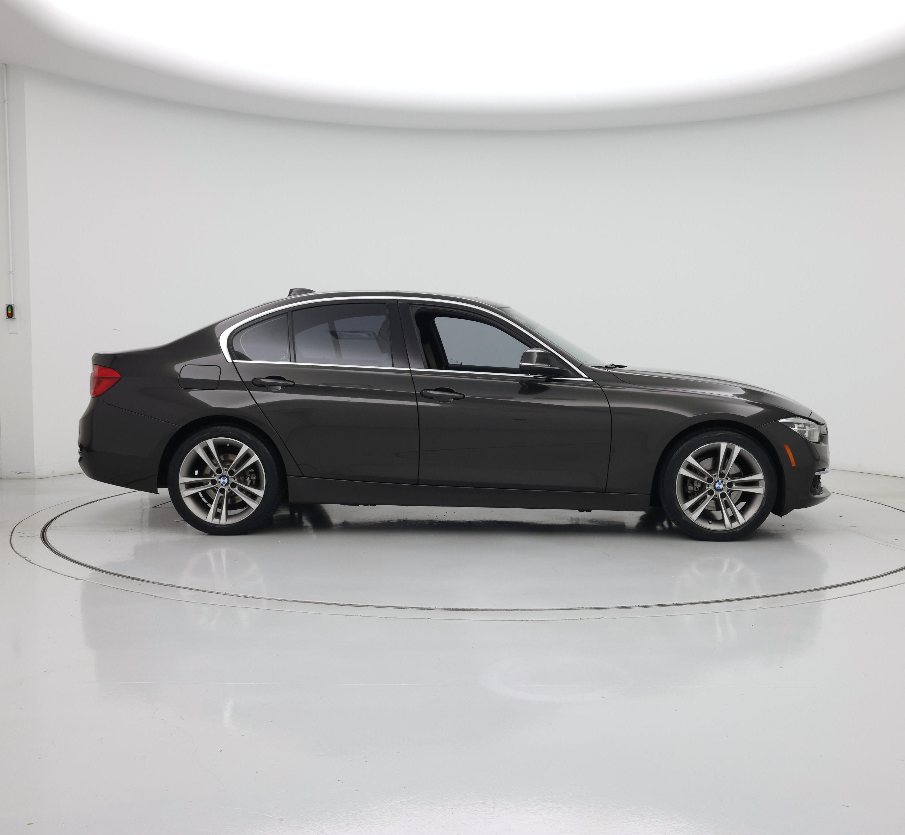 Thumbnail: 2016 BMW 3 Series - 7