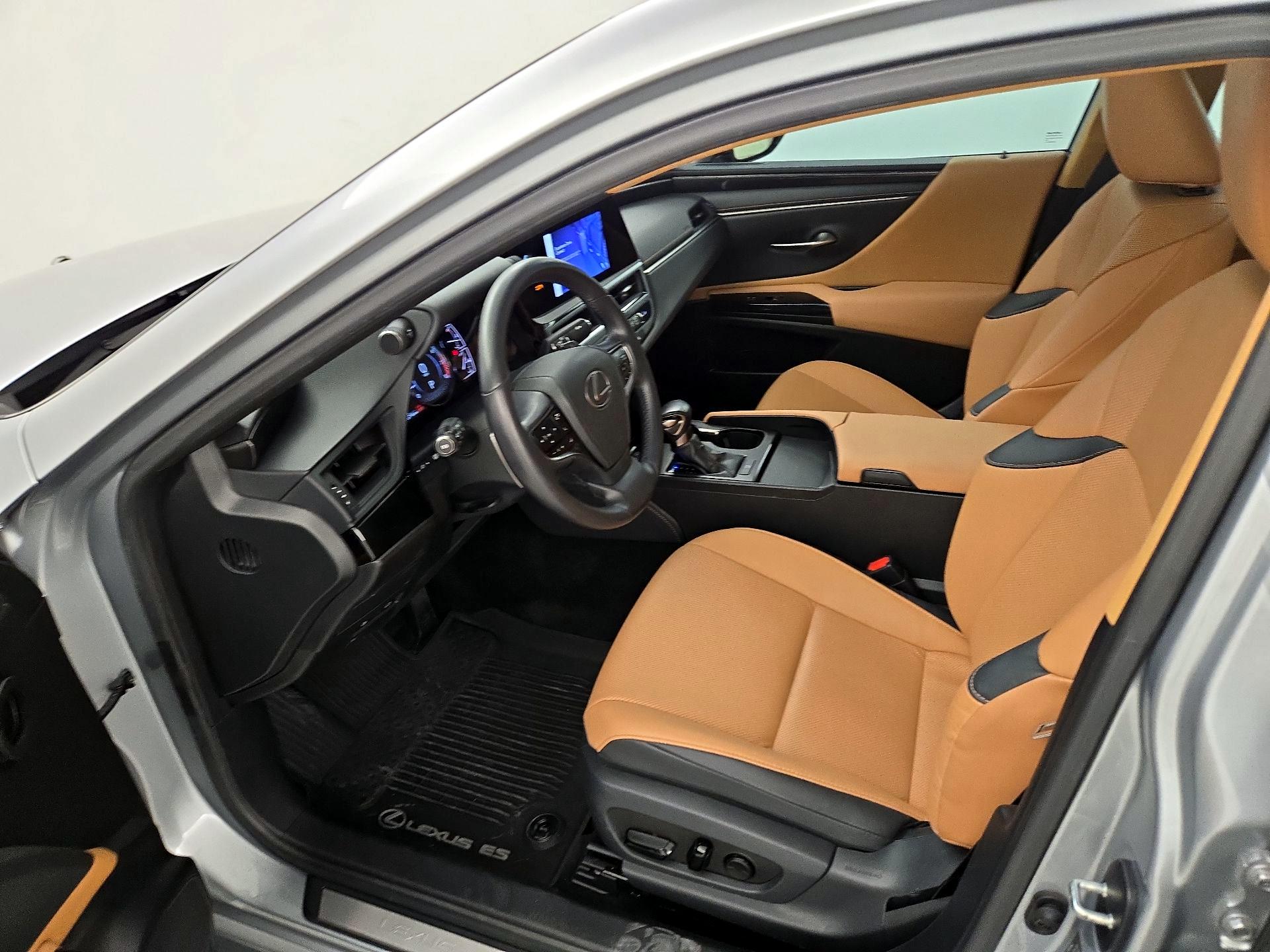 Thumbnail: 2023 Lexus ES - 11