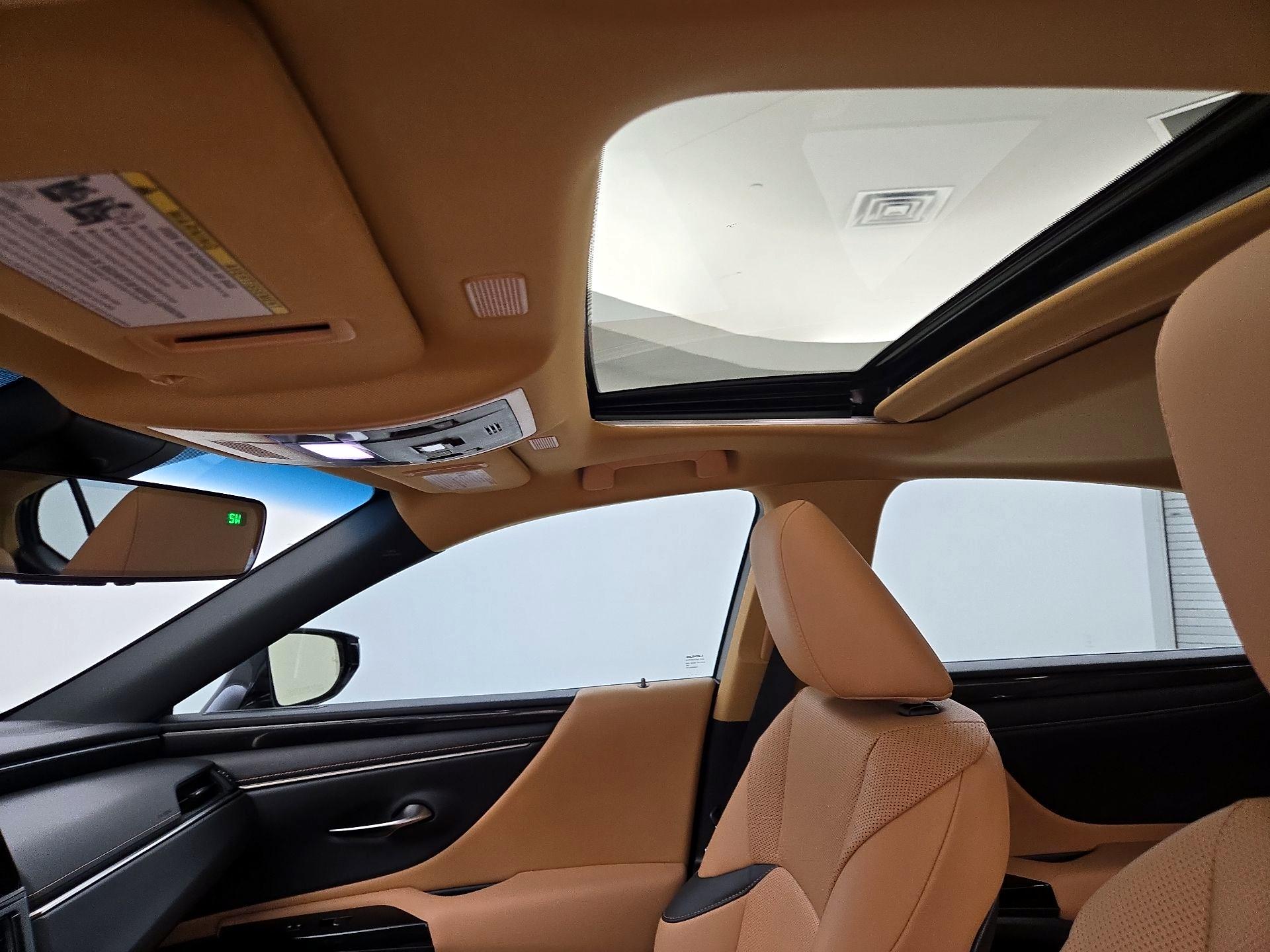 Thumbnail: 2023 Lexus ES - 19