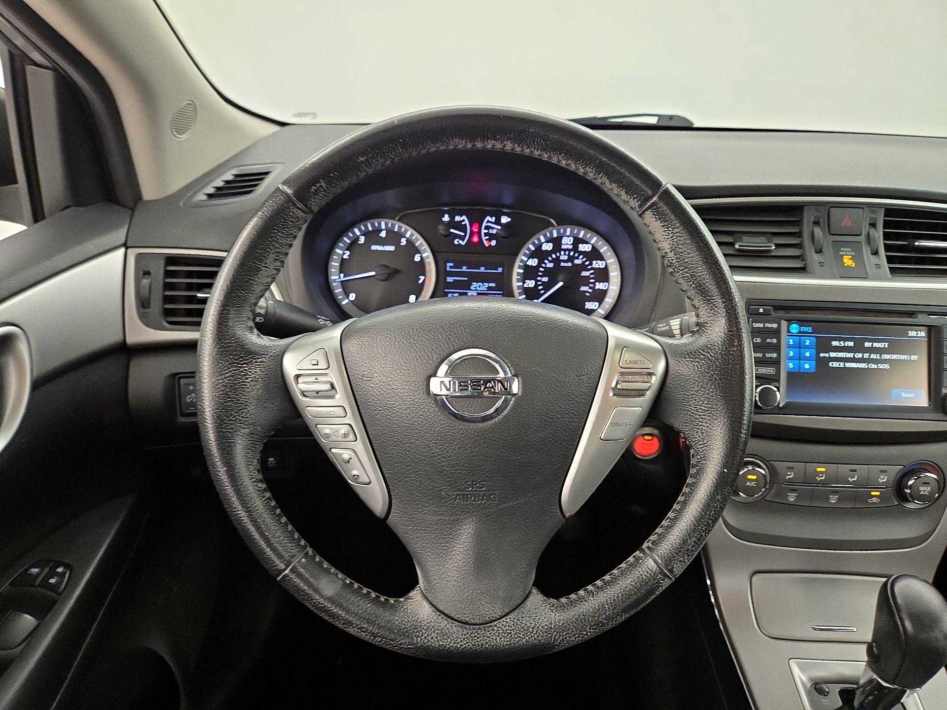 Thumbnail: 2014 Nissan Sentra - 10