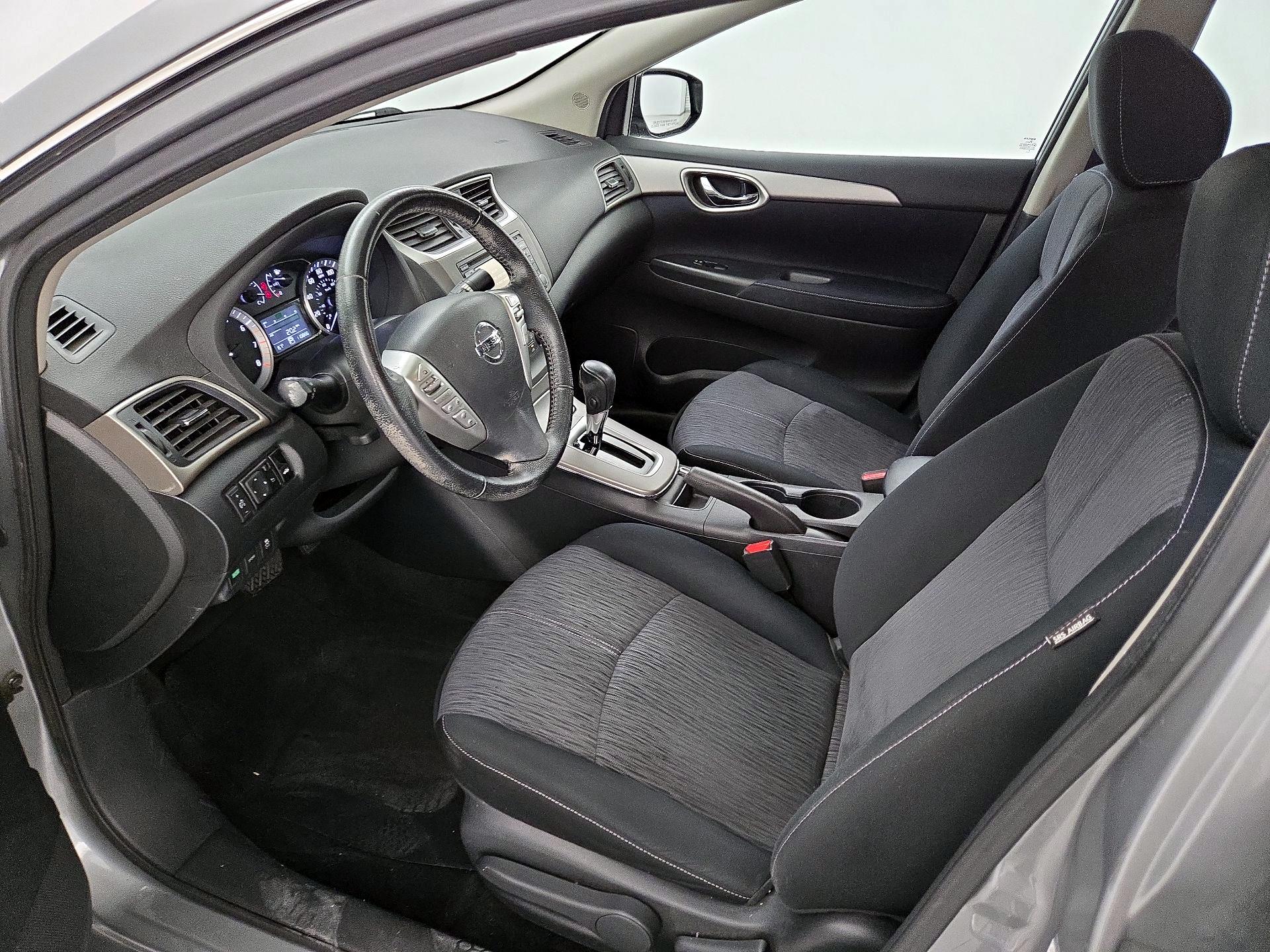 Thumbnail: 2014 Nissan Sentra - 11