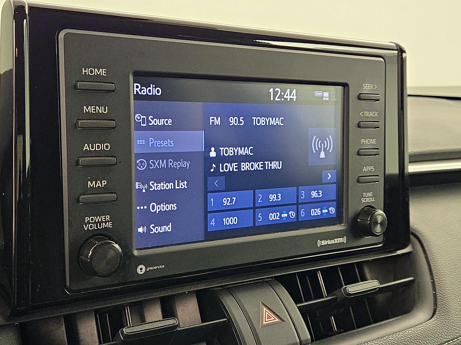 Thumbnail: 2021 Toyota RAV4 - 15