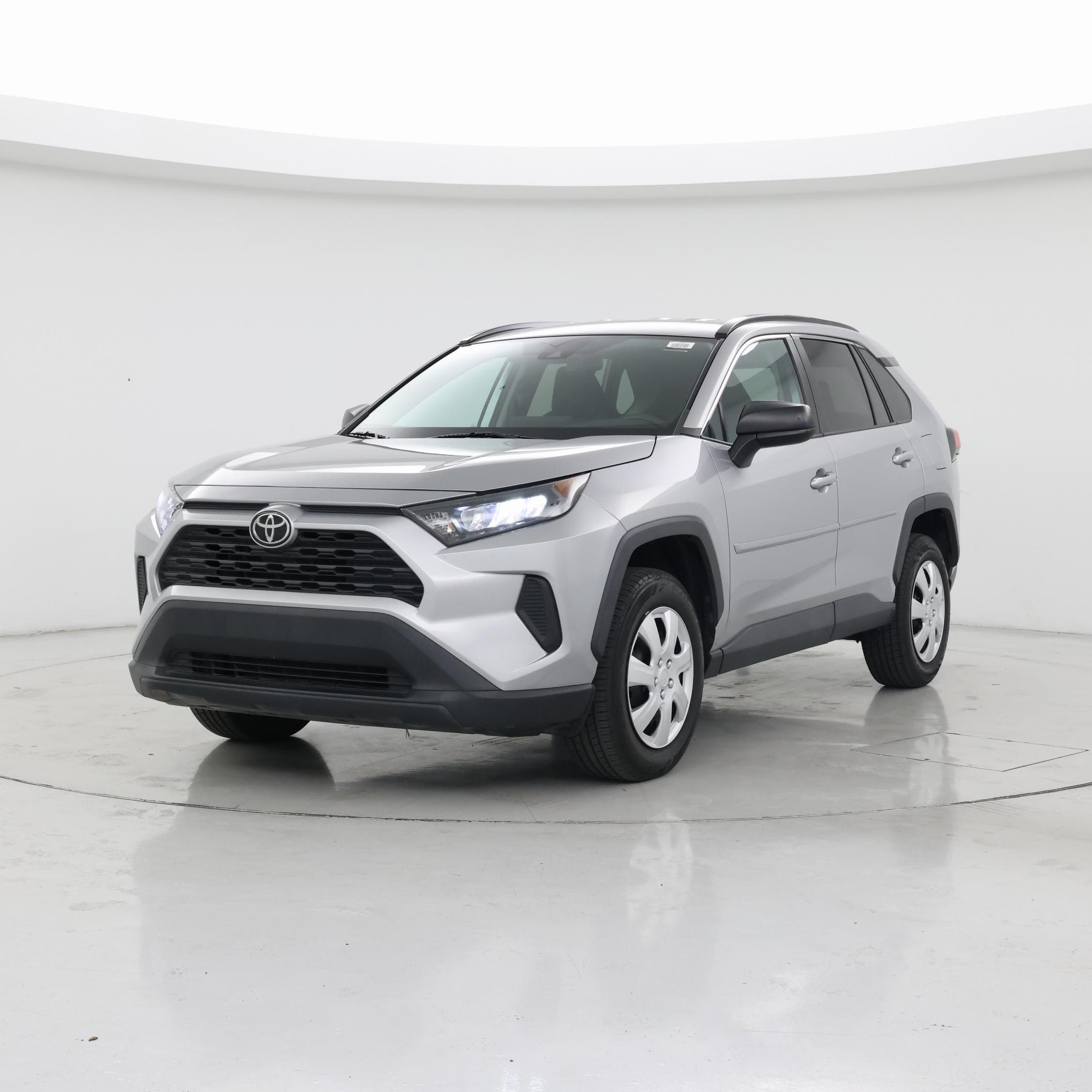 Thumbnail: 2021 Toyota RAV4 - 4