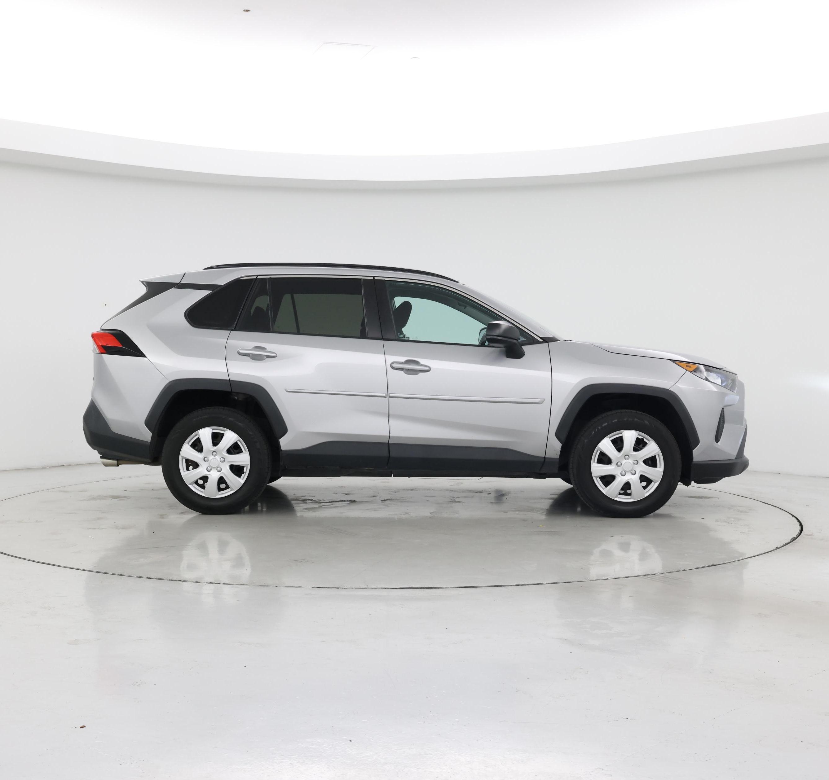 Thumbnail: 2021 Toyota RAV4 - 7