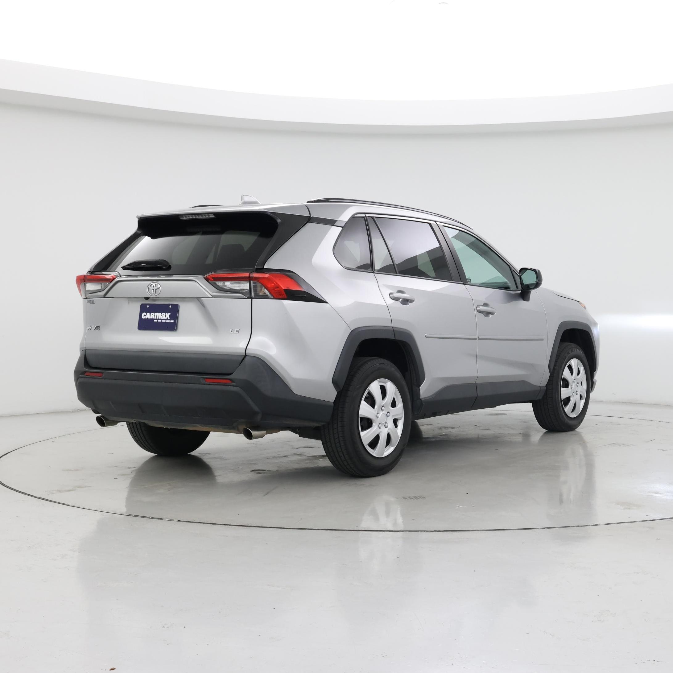 Thumbnail: 2021 Toyota RAV4 - 8
