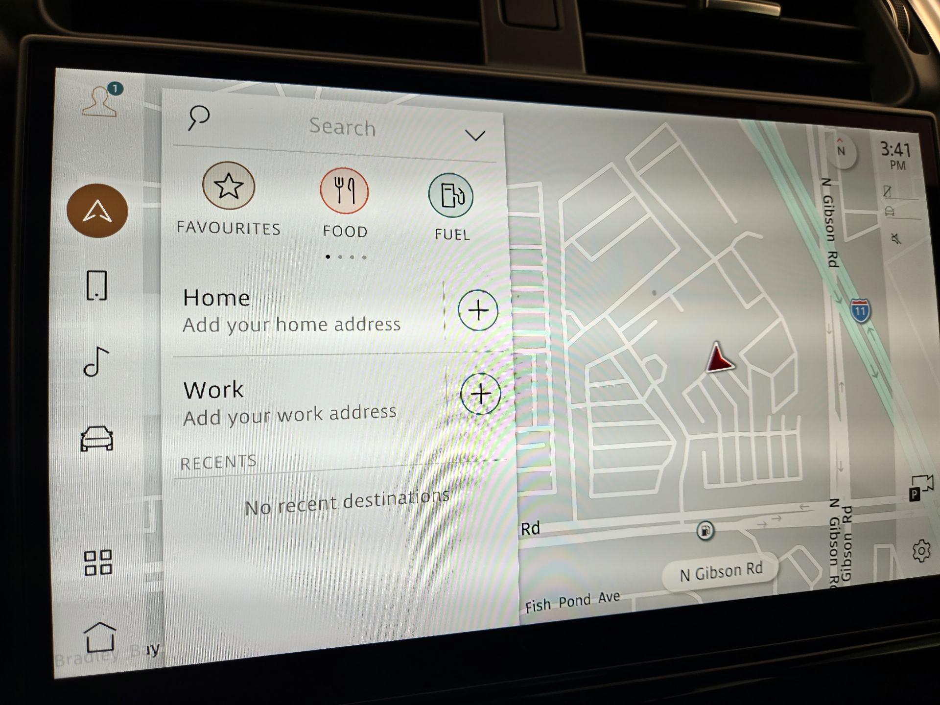 Thumbnail: 2023 Land Rover Discovery - 14