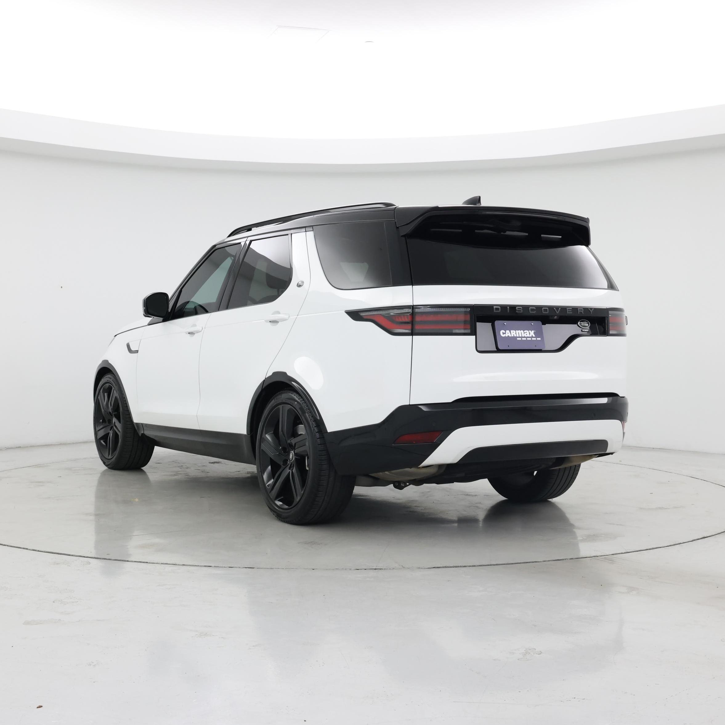 Thumbnail: 2023 Land Rover Discovery - 2