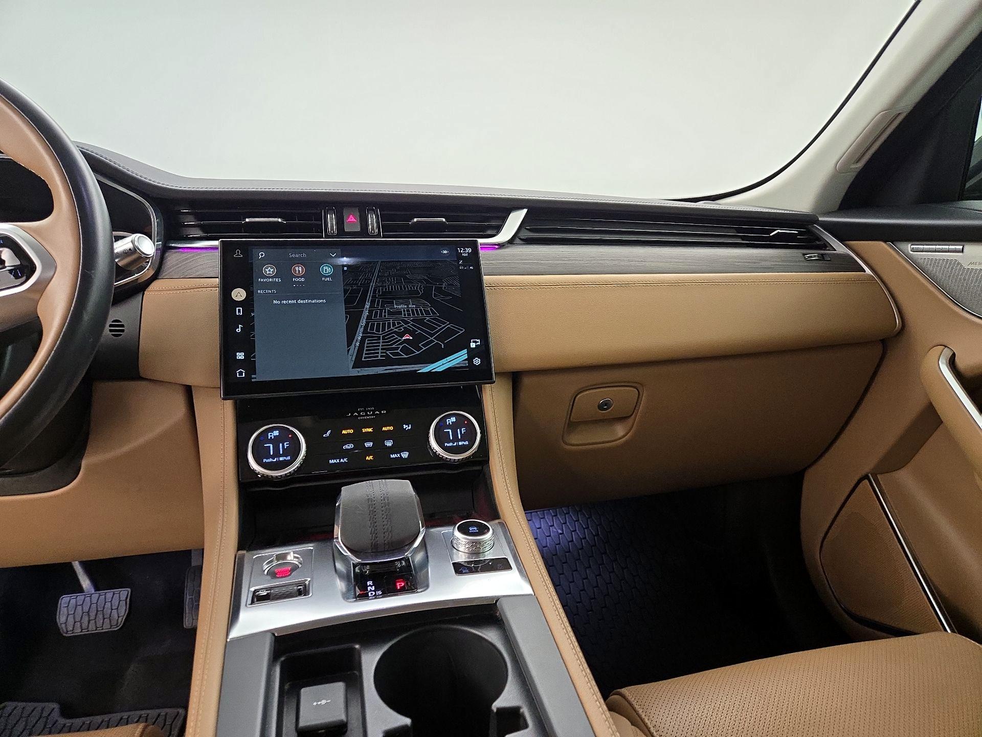 Thumbnail: 2022 Jaguar F-Pace - 9