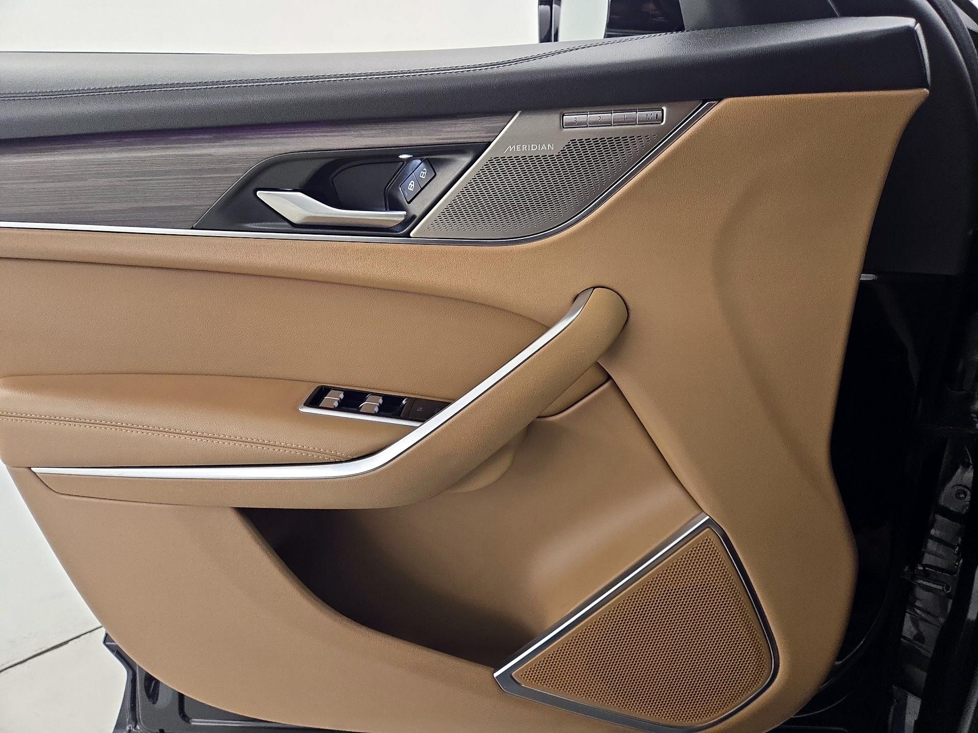 Thumbnail: 2022 Jaguar F-Pace - 12