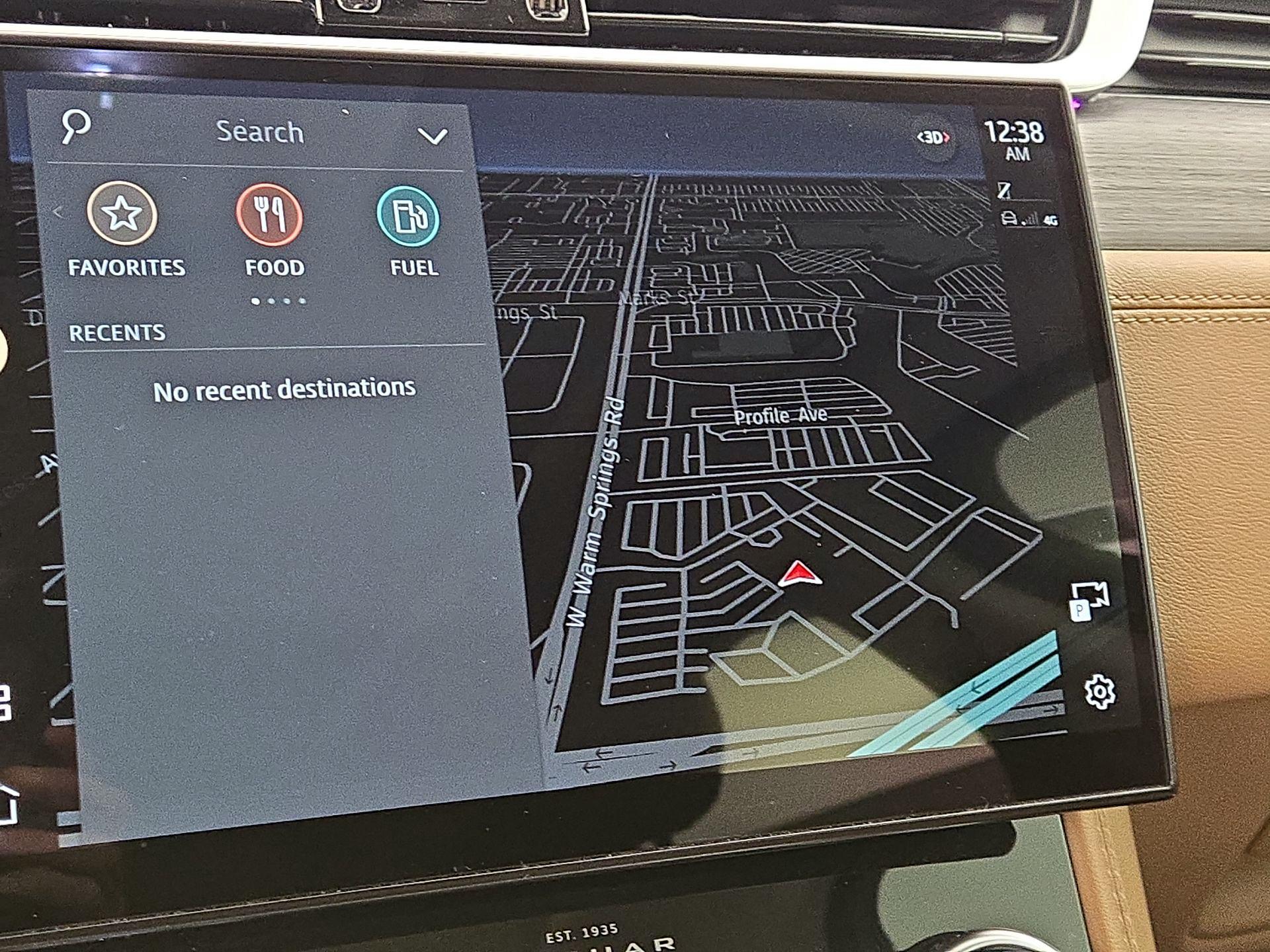 Thumbnail: 2022 Jaguar F-Pace - 14