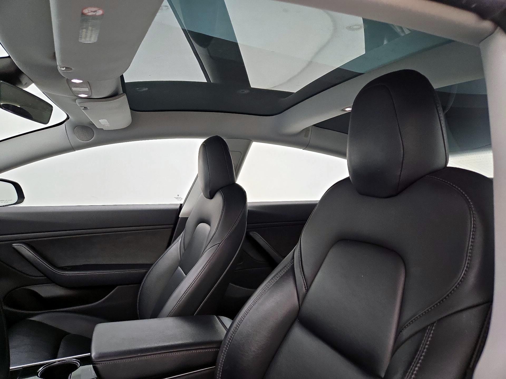Thumbnail: 2019 Tesla Model 3 - 18
