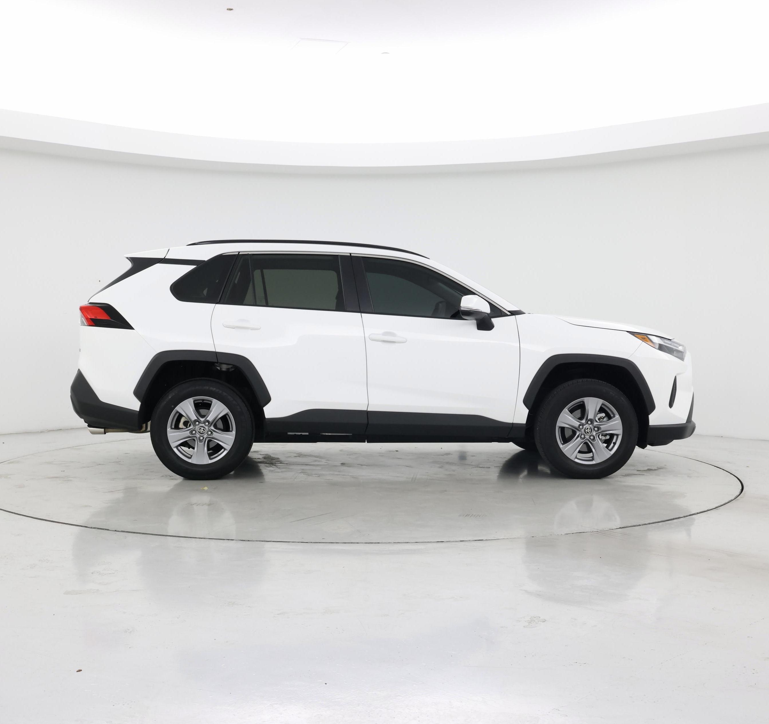 Thumbnail: 2022 Toyota RAV4 - 7