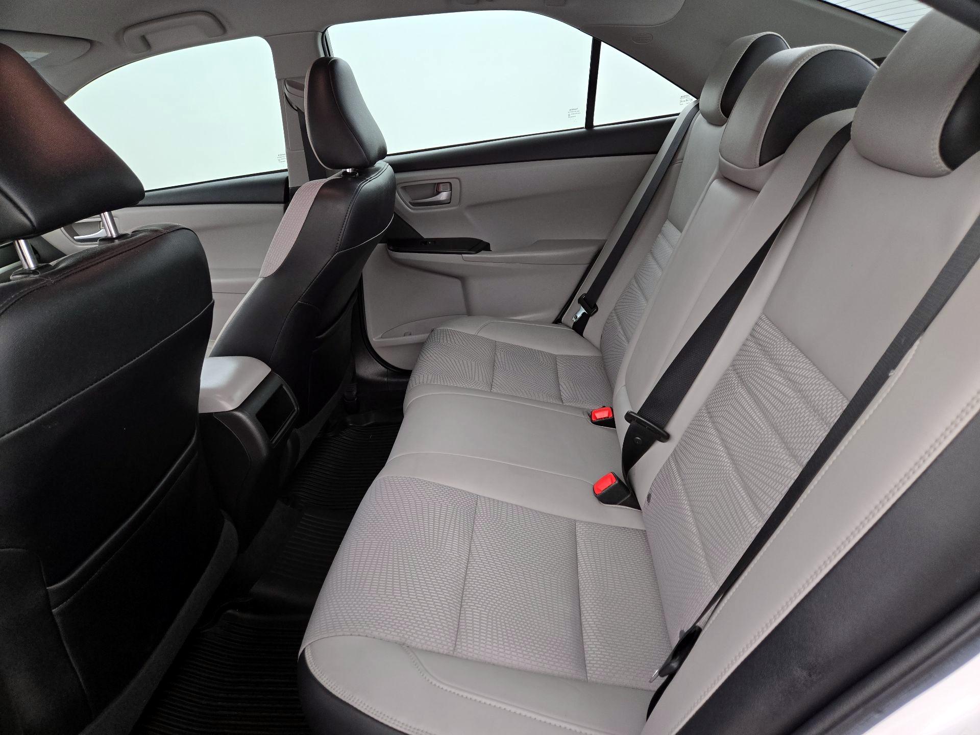 Thumbnail: 2016 Toyota Camry - 19