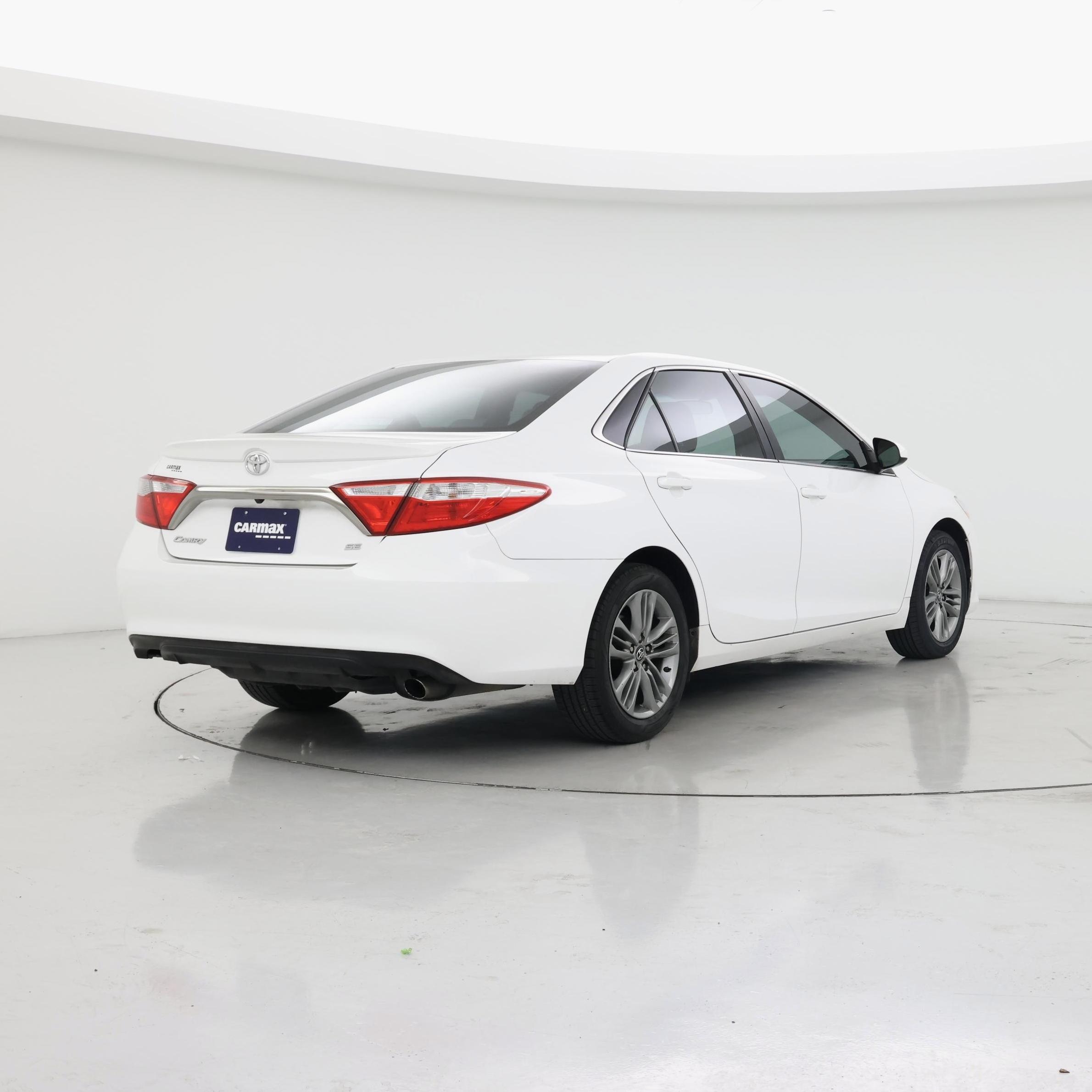 Thumbnail: 2016 Toyota Camry - 8