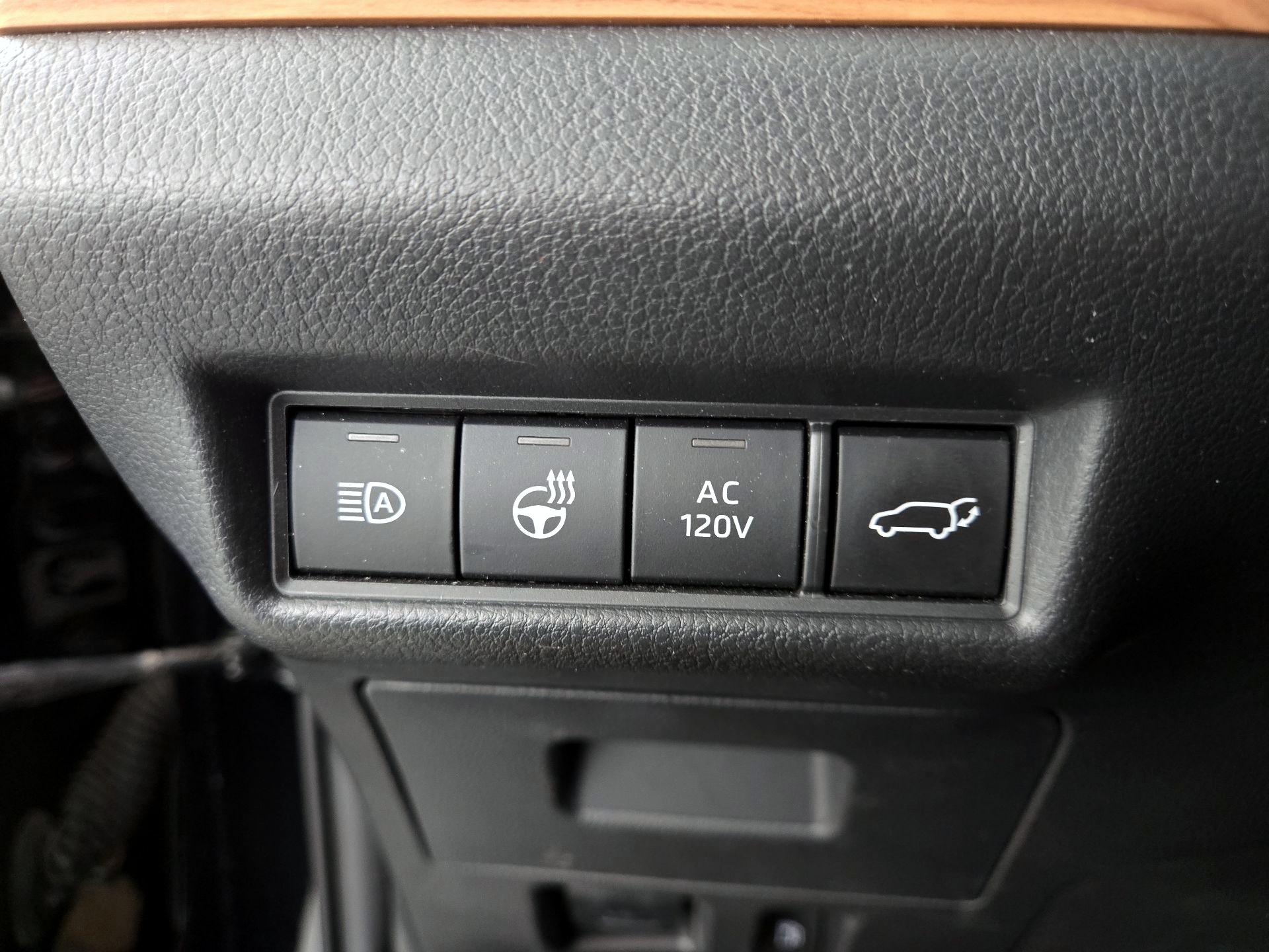 Thumbnail: 2024 Toyota Highlander - 13