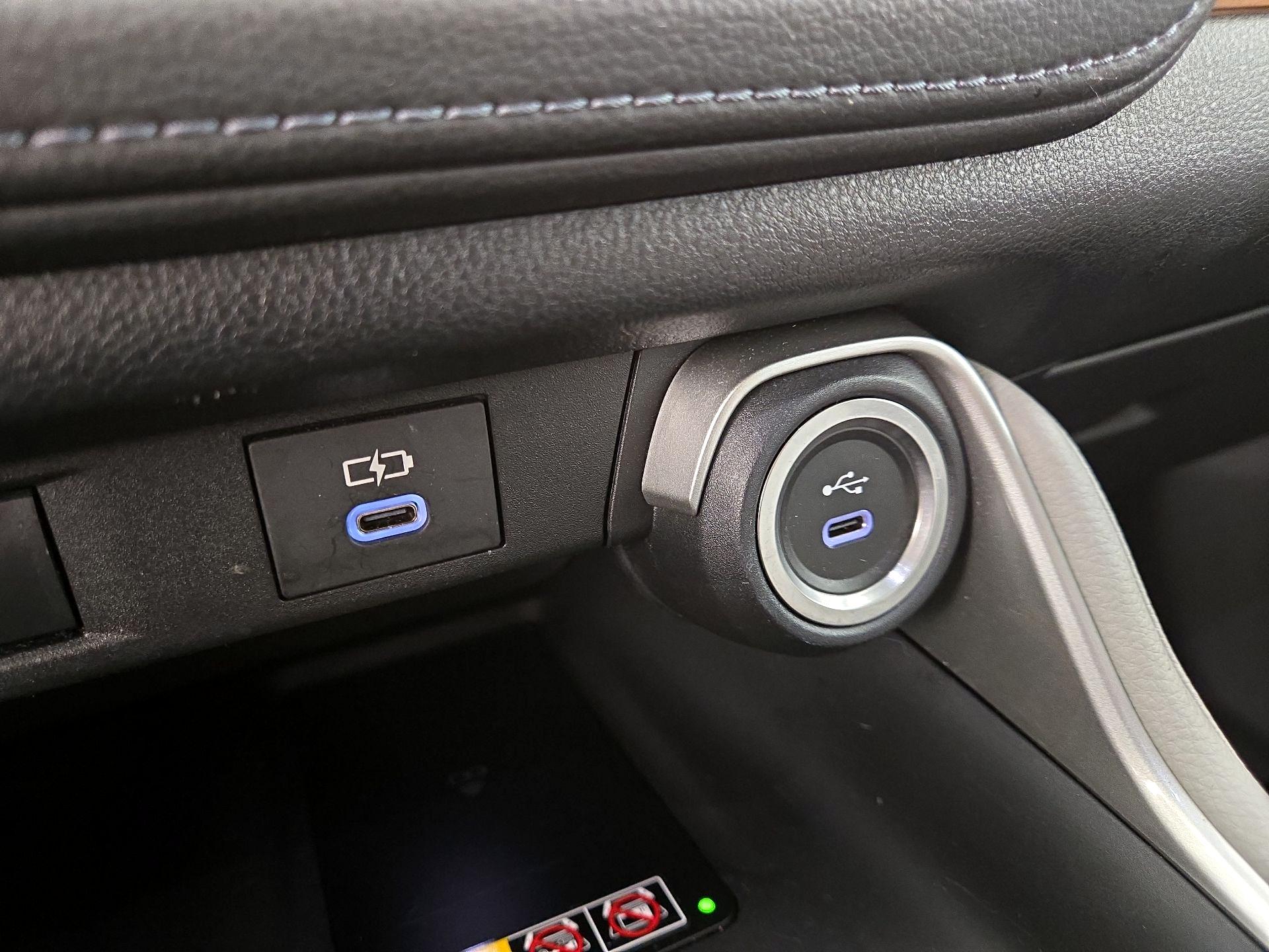 Thumbnail: 2024 Toyota Highlander - 19