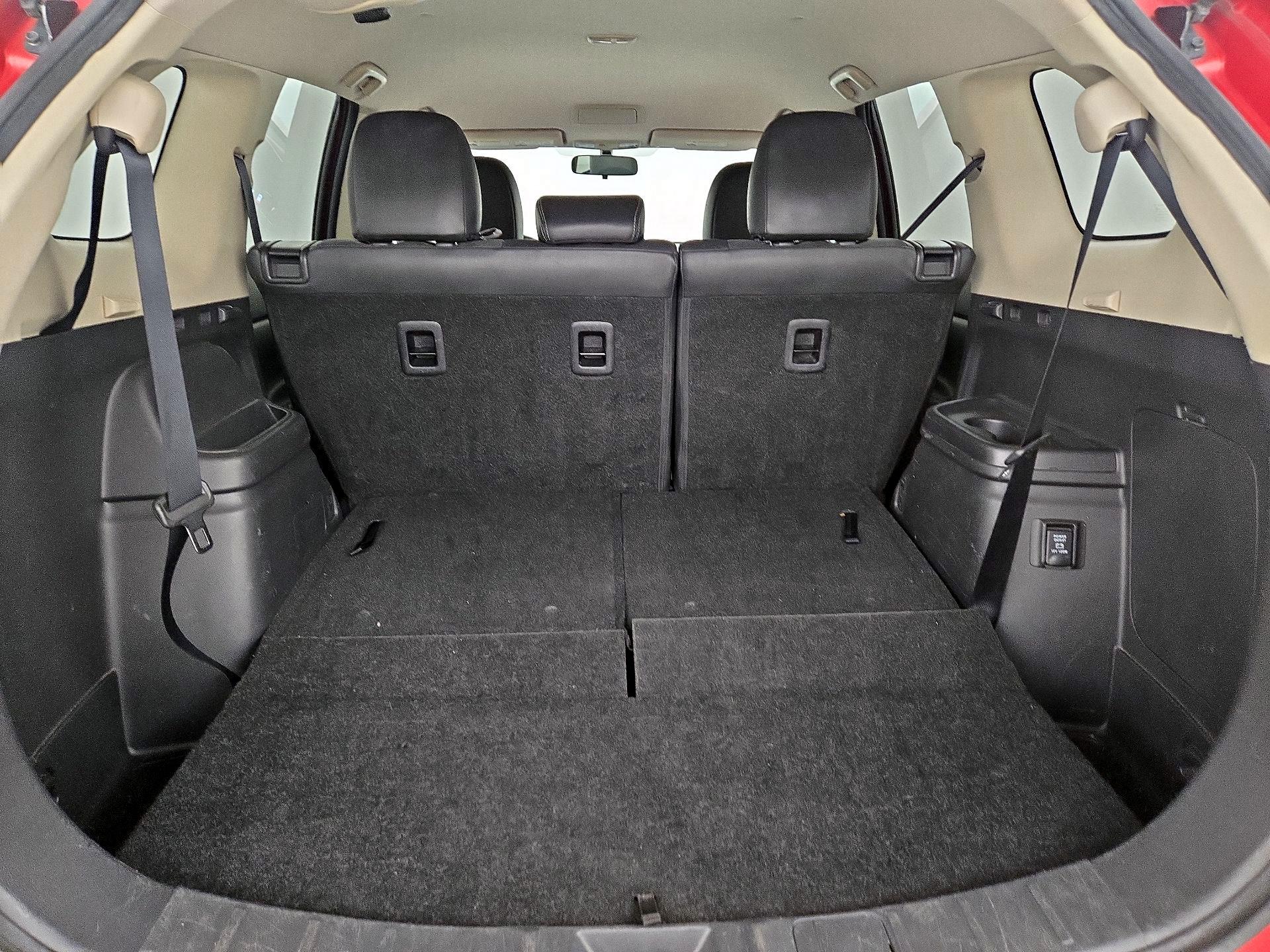 Thumbnail: 2019 Mitsubishi Outlander - 20
