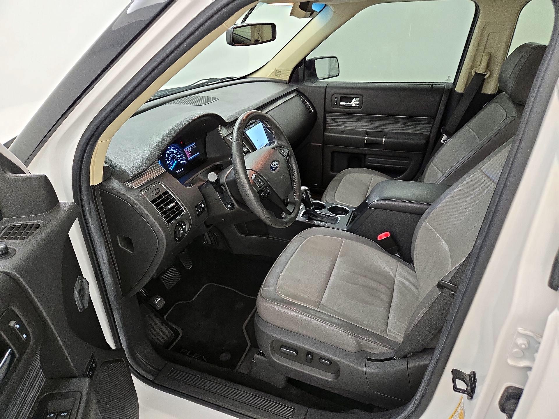 Thumbnail: 2019 Ford Flex - 11