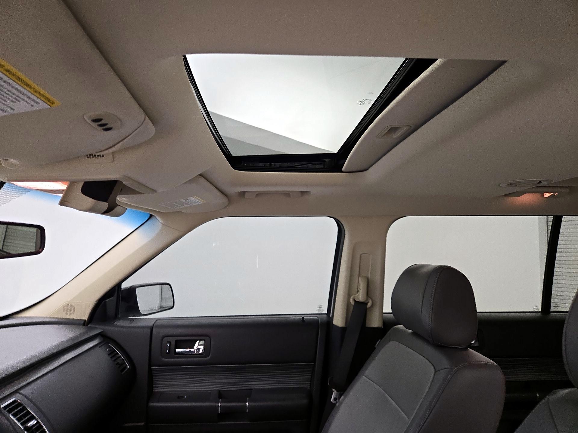 Thumbnail: 2019 Ford Flex - 20