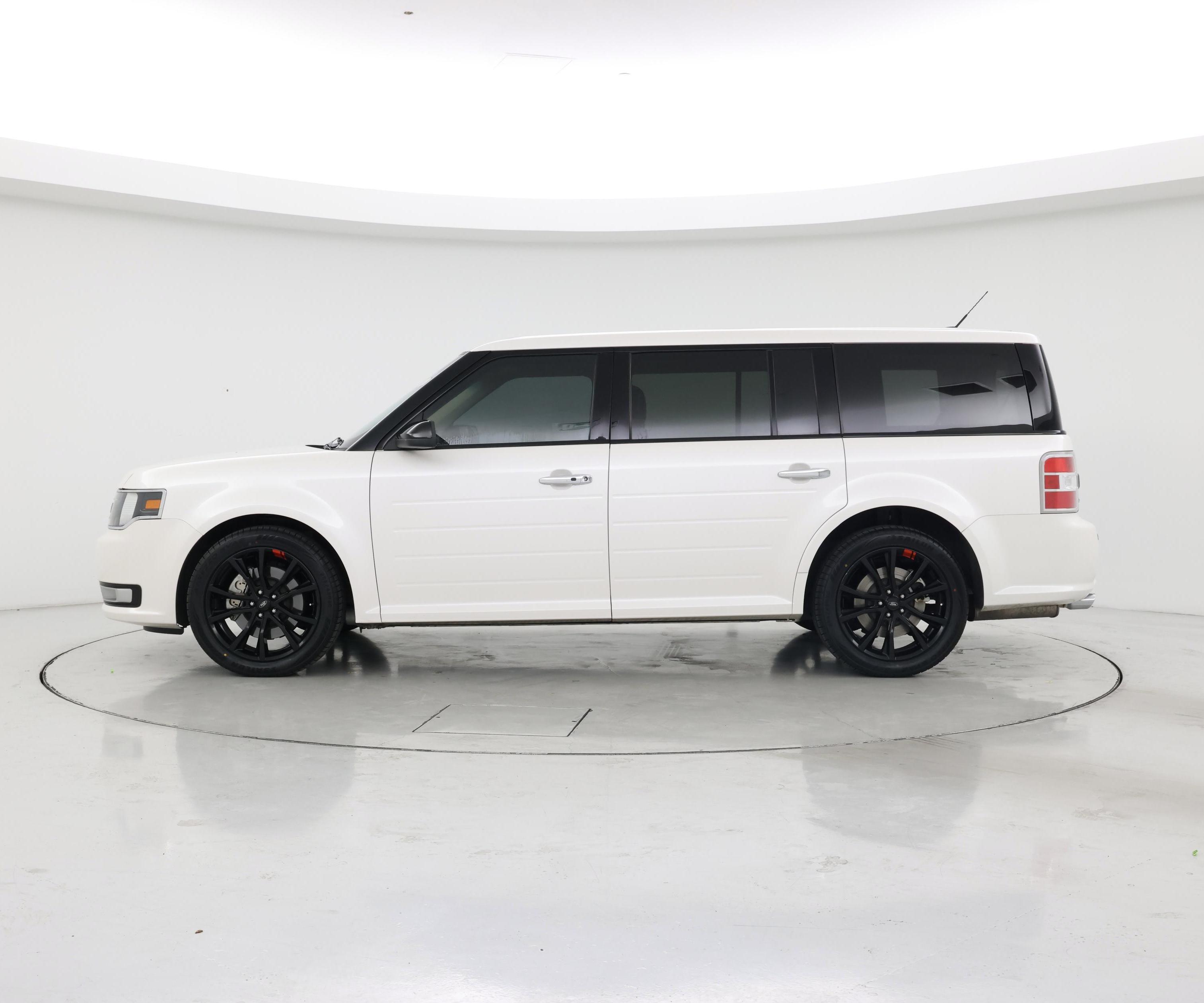 Thumbnail: 2019 Ford Flex - 3