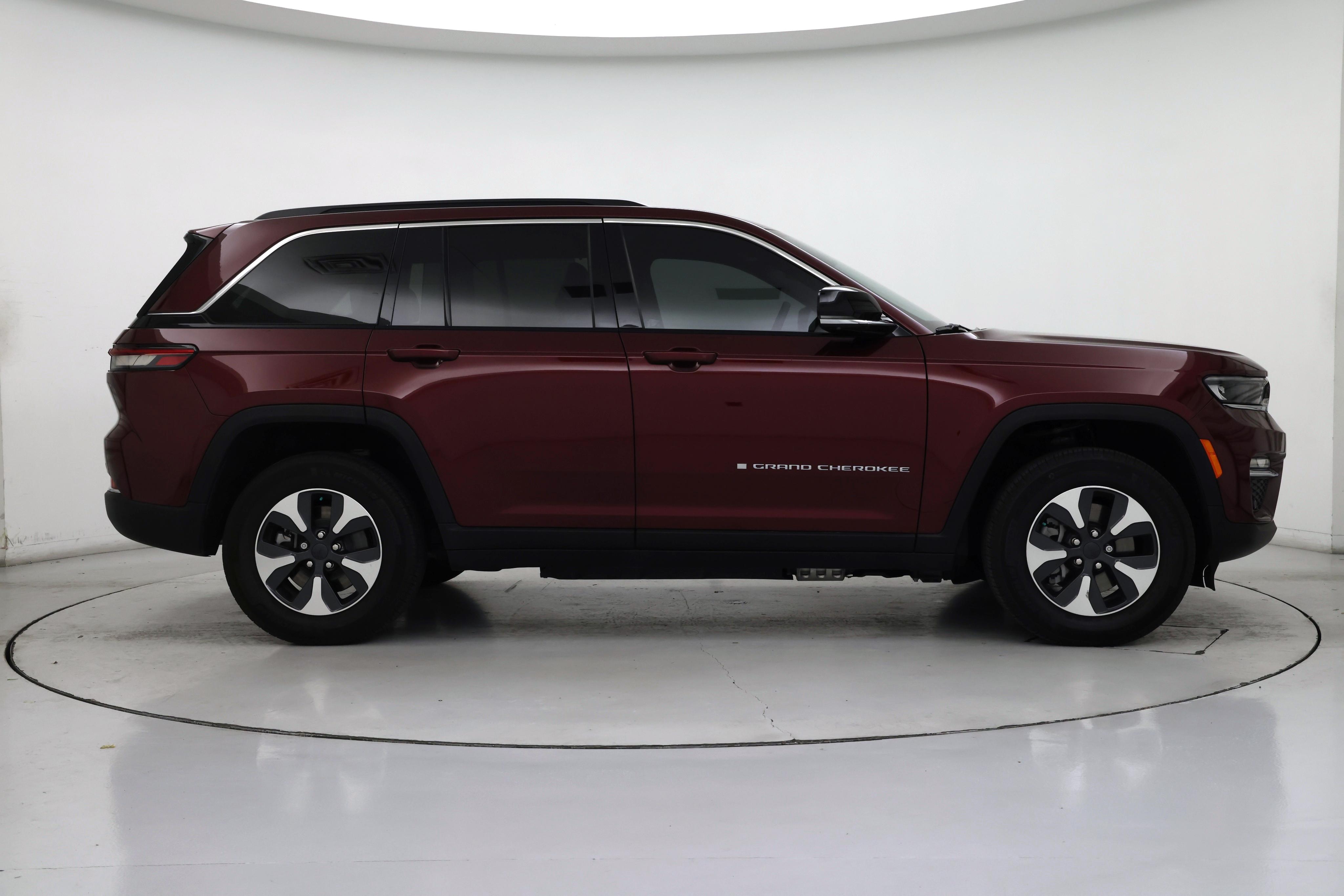 Thumbnail: 2024 Jeep Grand Cherokee - 7