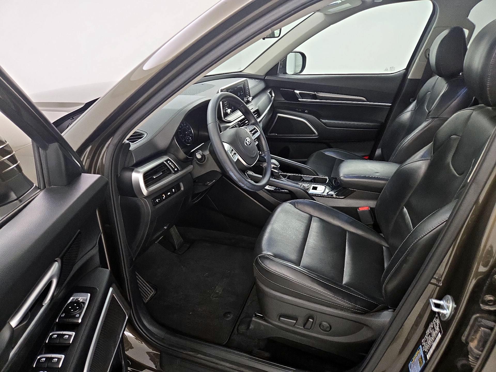 Thumbnail: 2020 Kia Telluride - 11