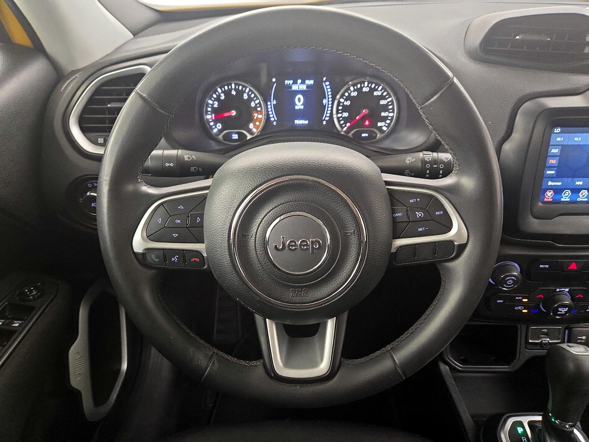 Thumbnail: 2018 Jeep Renegade - 10