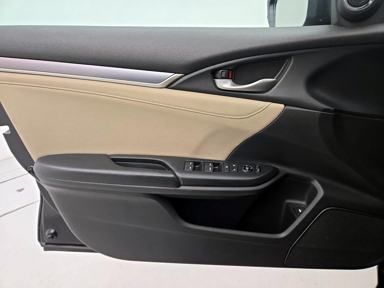 2017 Honda Civic EX-L - Photo 11