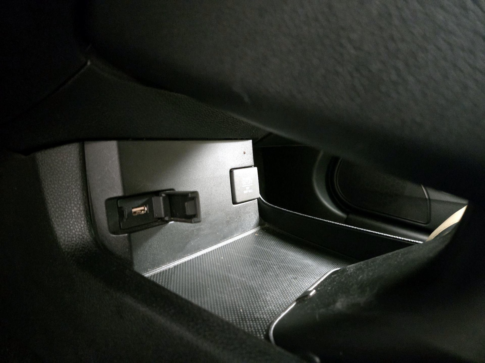 2017 Honda Civic EX-L - Photo 17