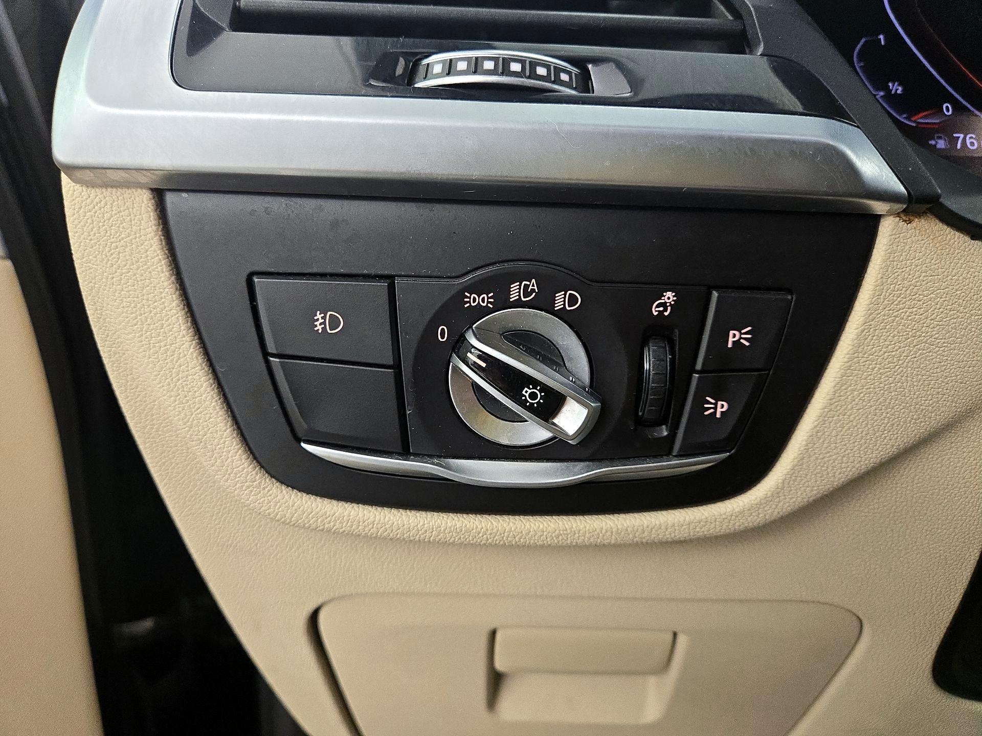 Thumbnail: 2021 BMW X3 - 13